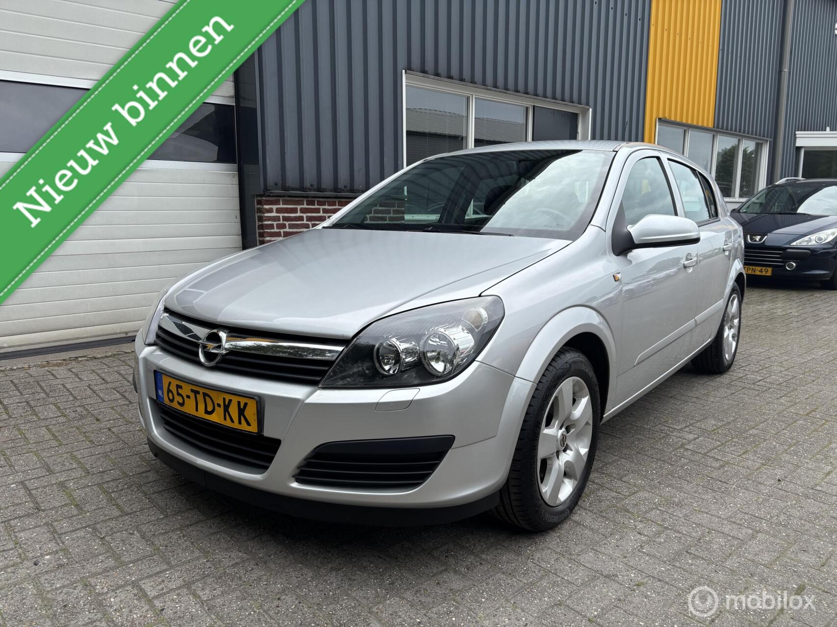 Opel Astra 1.4 Edition NETTE AUTO! 2006 - voorkant