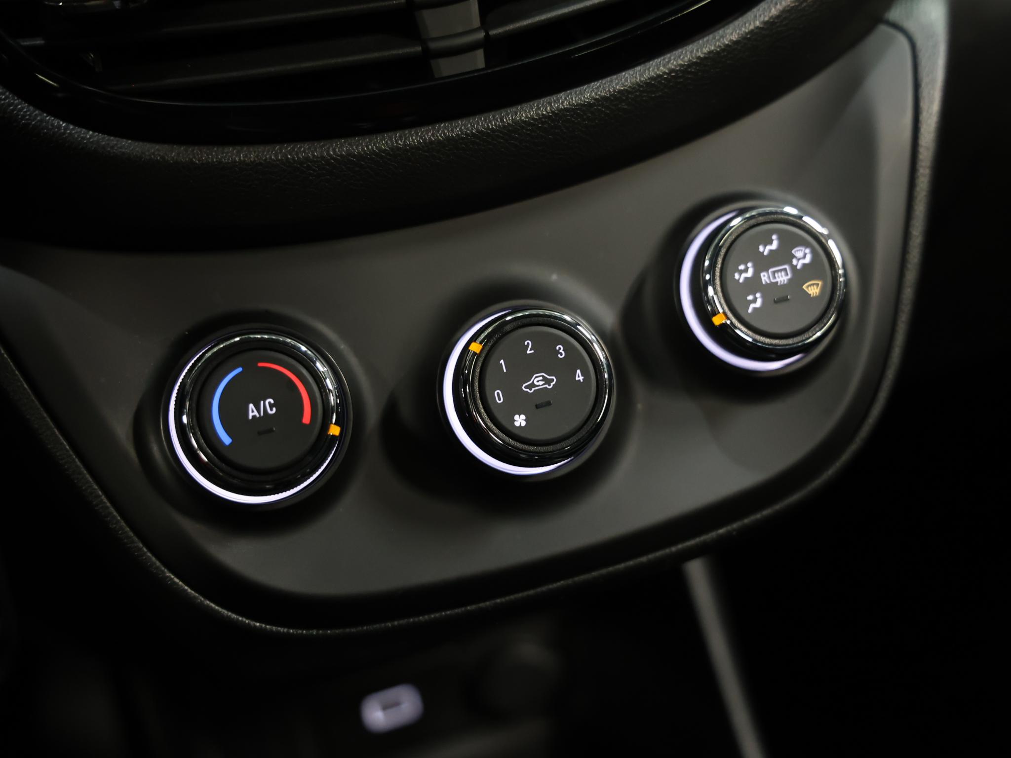 Foto van Opel Karl Rocks / Viva Rocks