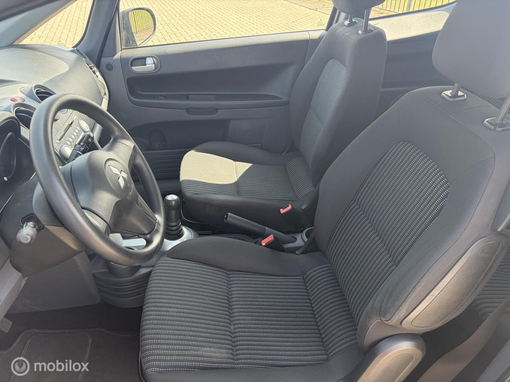 Foto van Mitsubishi Mitsubishi Colt
