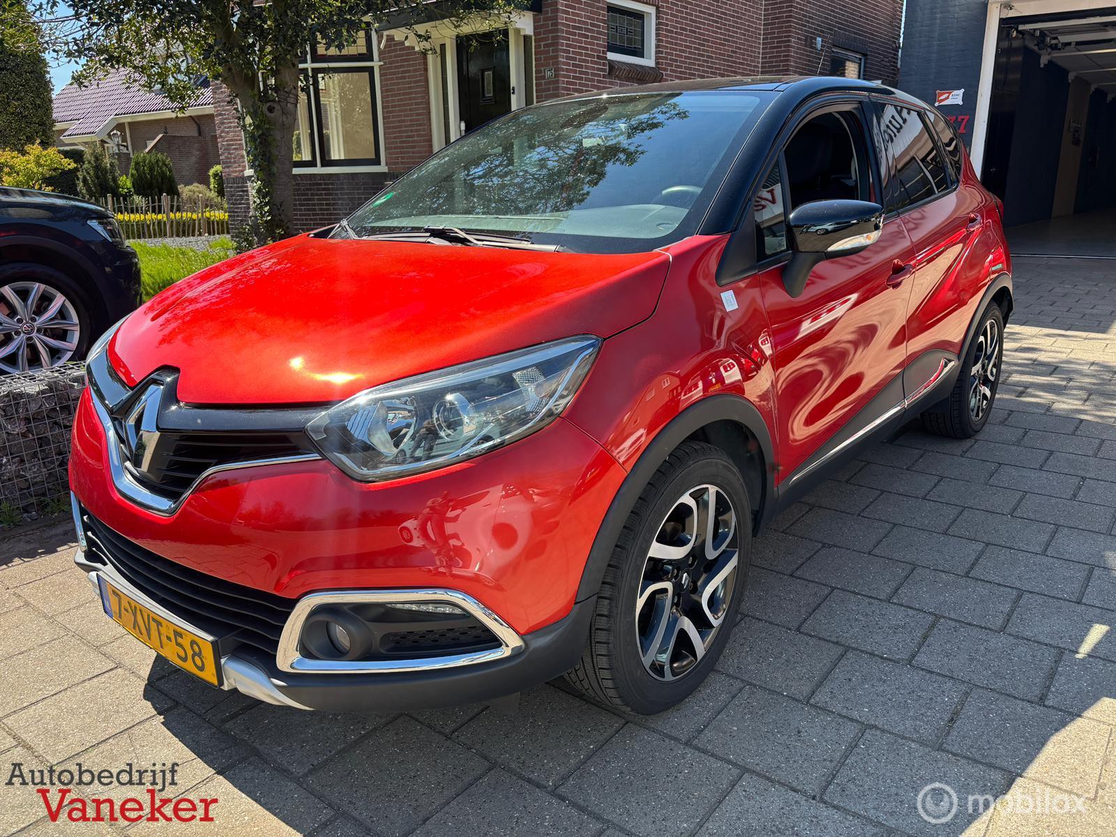 Renault Captur 0.9 TCe Helly Hansen|Dealer|Trekhaak 2014 - voorkant