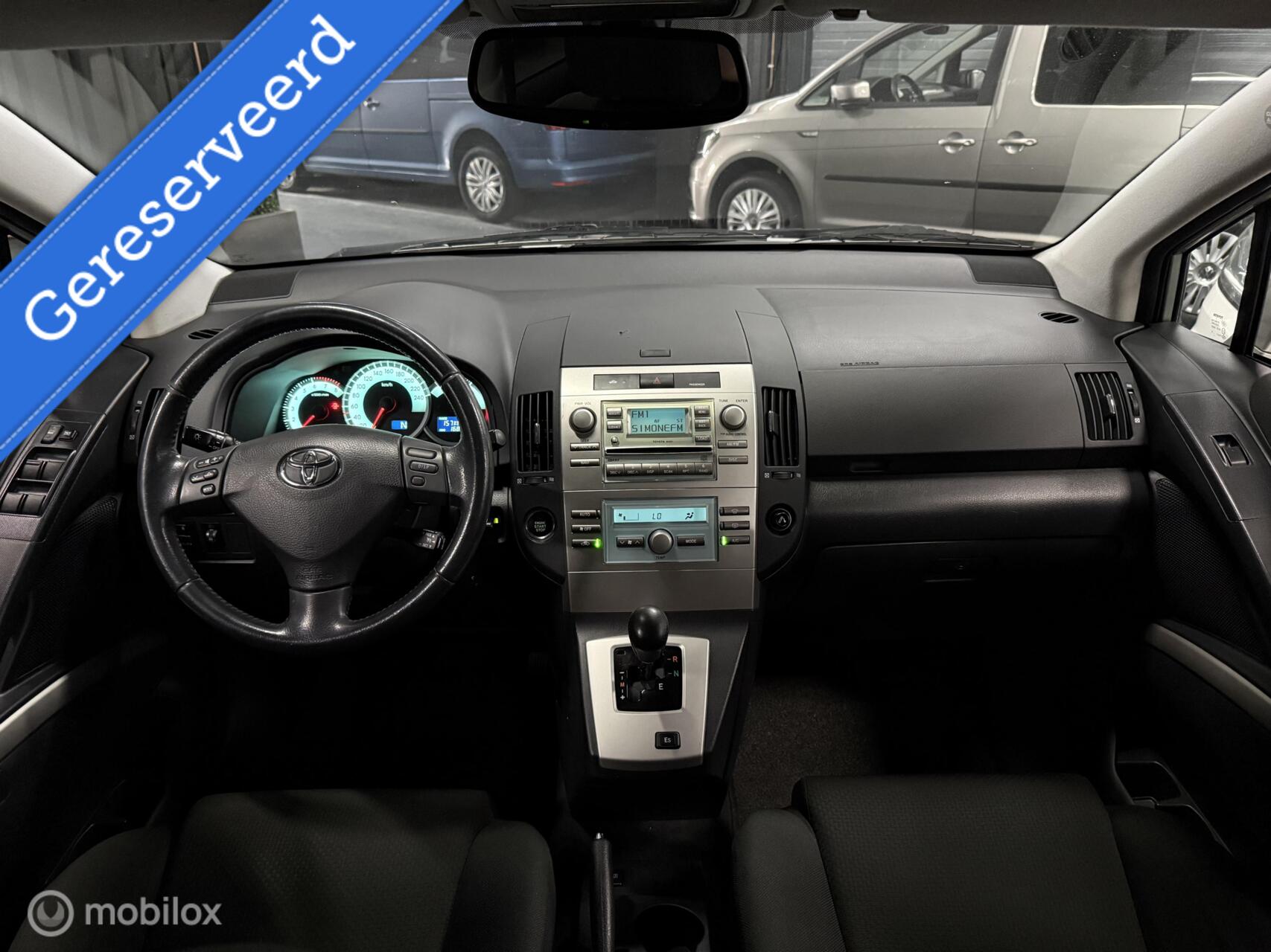 Foto van Toyota Toyota Corolla Verso