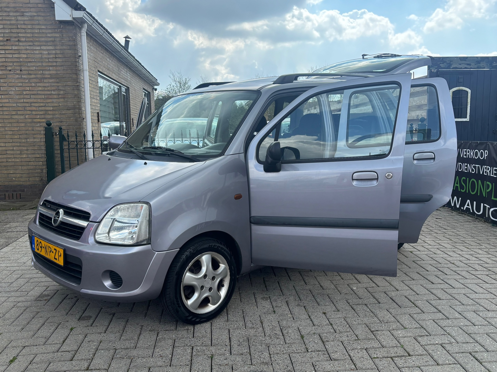 Foto van Opel Agila