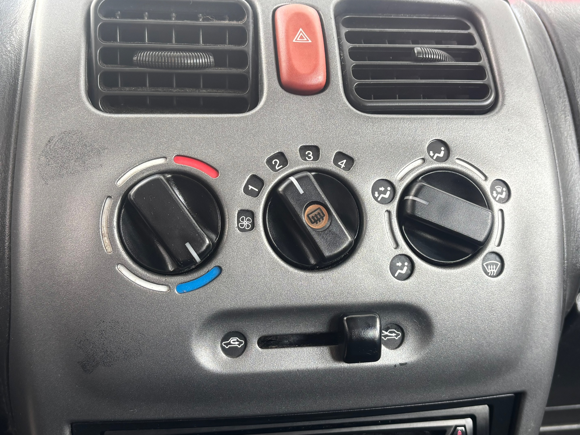 Foto van Opel Agila