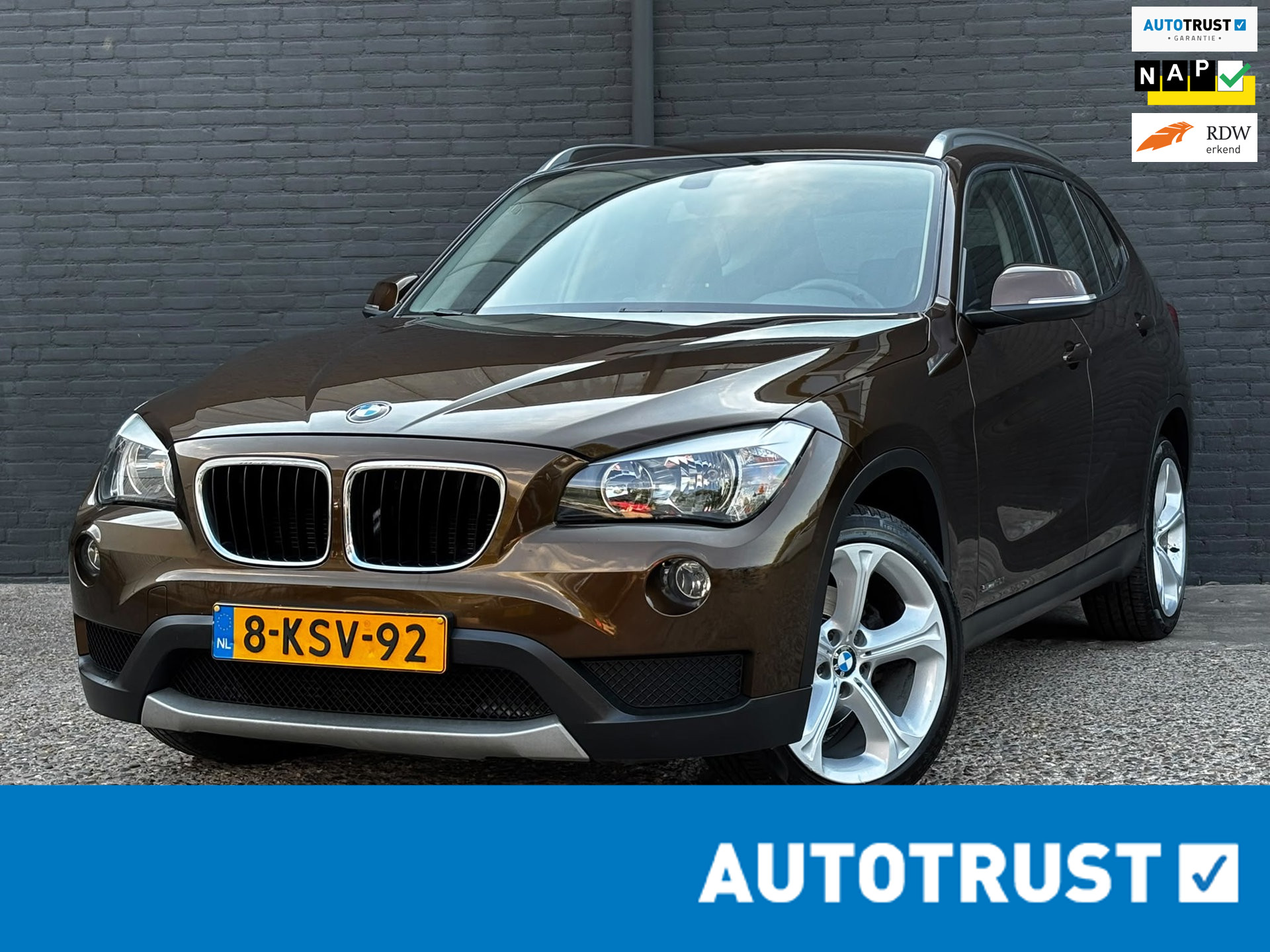 BMW X1 sDrive20i Executive 2013 - voorkant