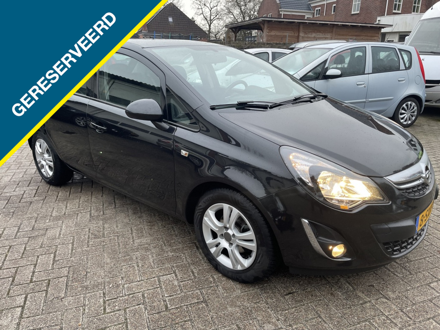 Opel Corsa 1.3 CDTi Airco 5 deurs APK: Nieuw bij aflevering 2013 - voorkant