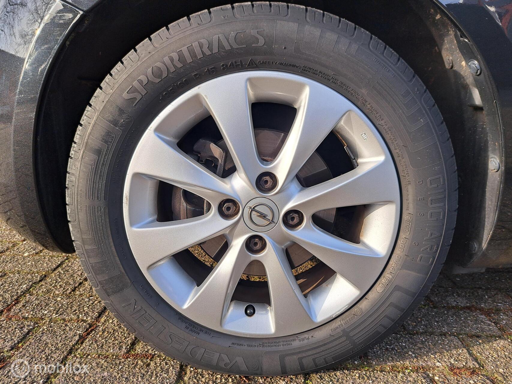 Foto van Opel Agila