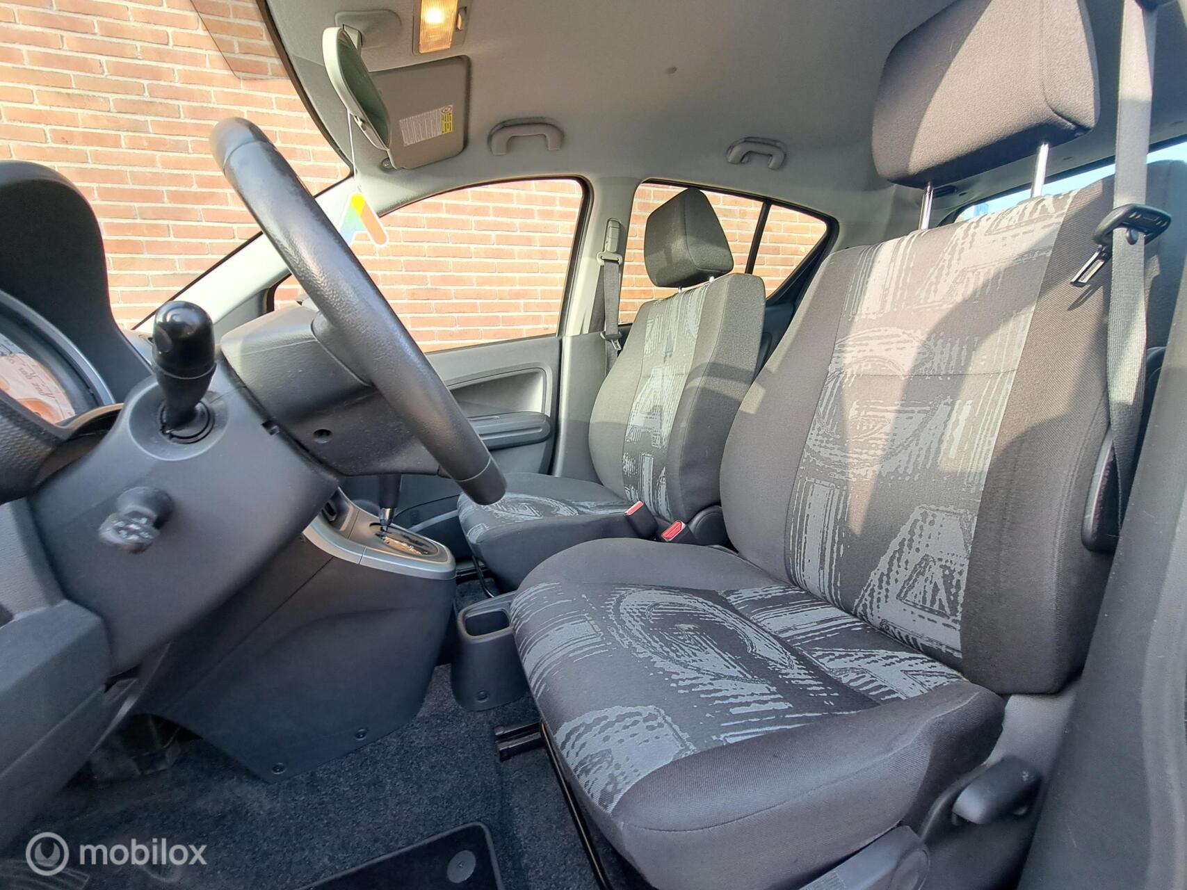 Foto van Opel Agila