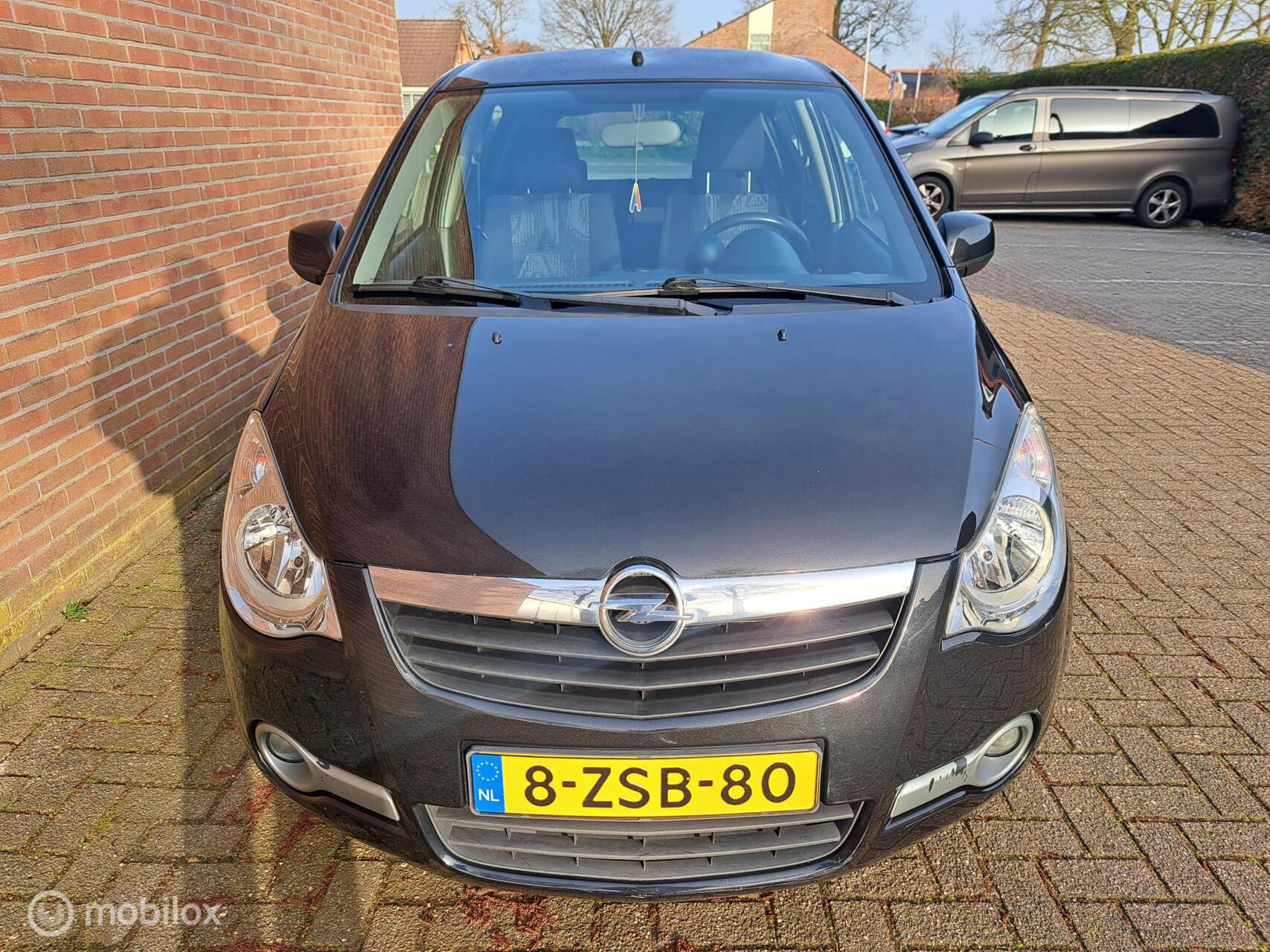 Foto van Opel Agila