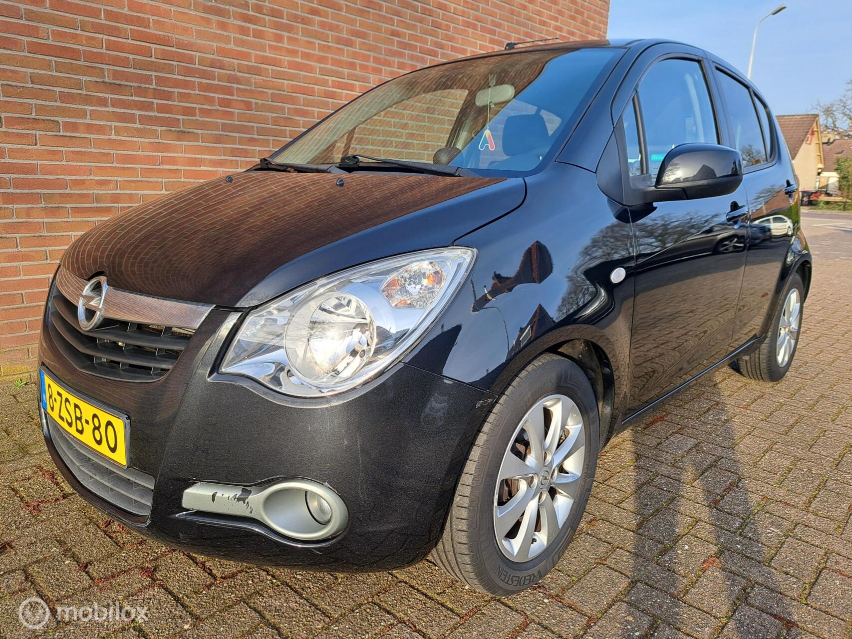 Foto van Opel Agila