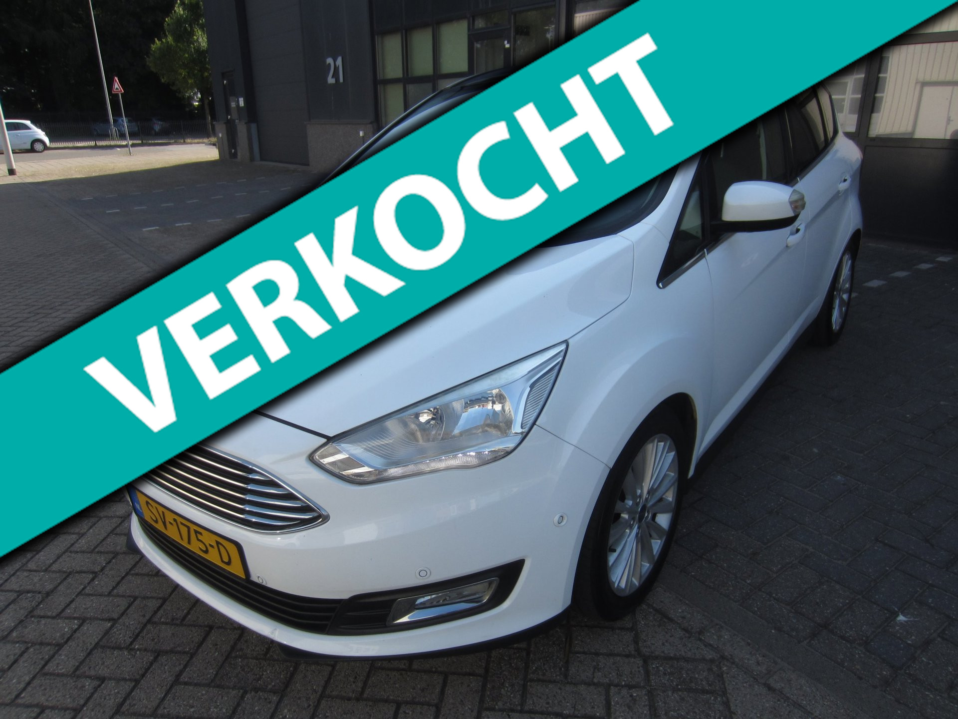 Ford C-max 1.0 Titanium 2018 Navi PANO-DAK NAP! APK! 2018 - voorkant