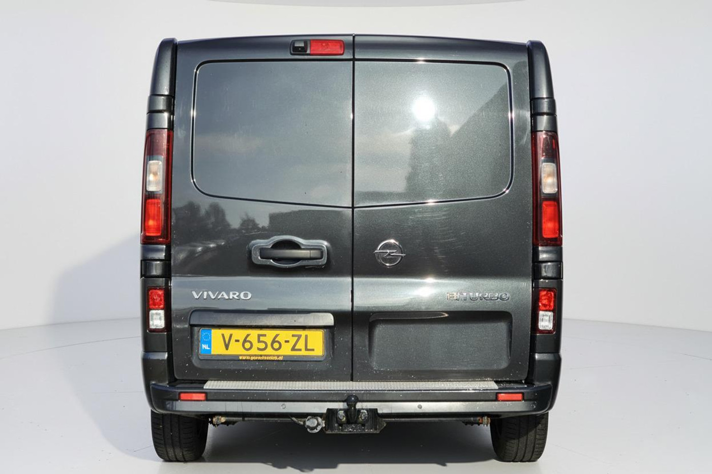 Foto van Opel Vivaro-b