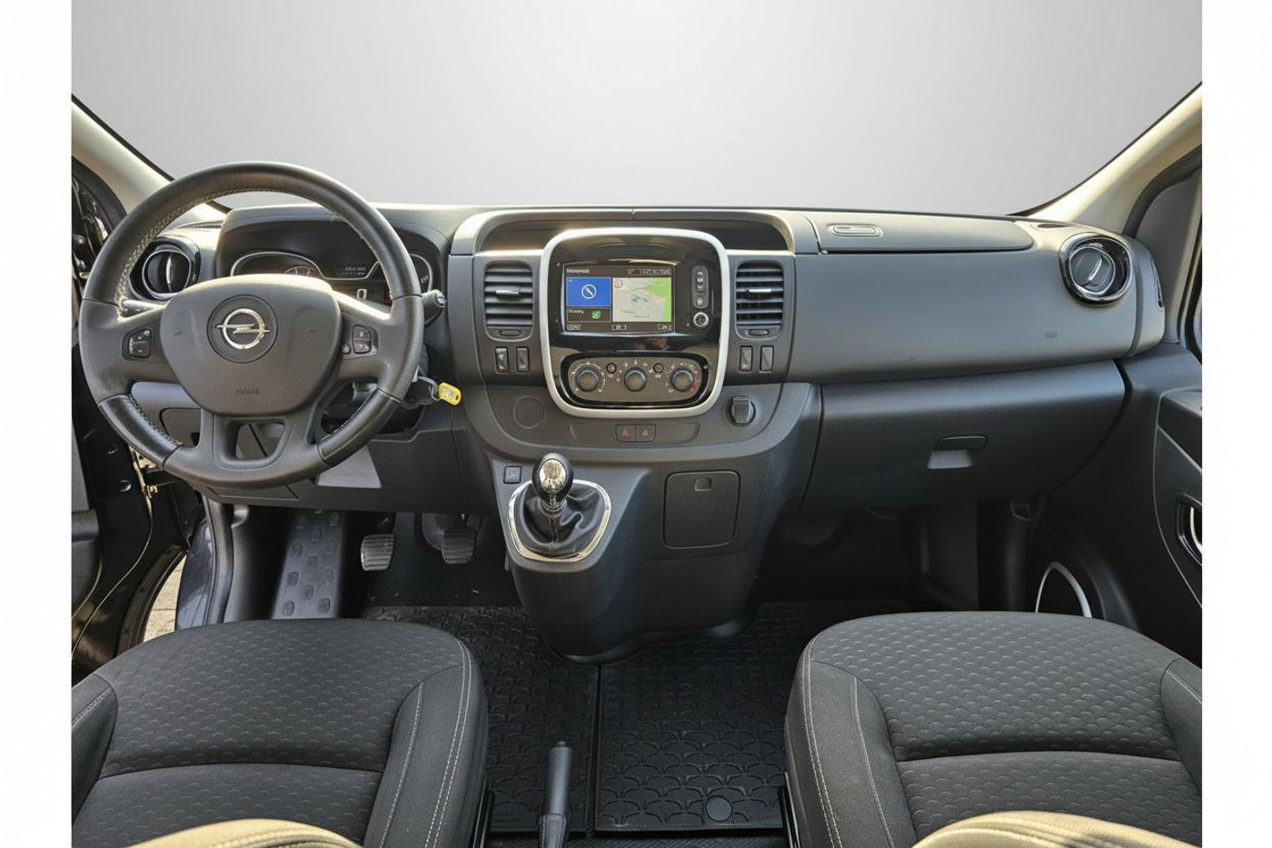 Foto van Opel Vivaro-b