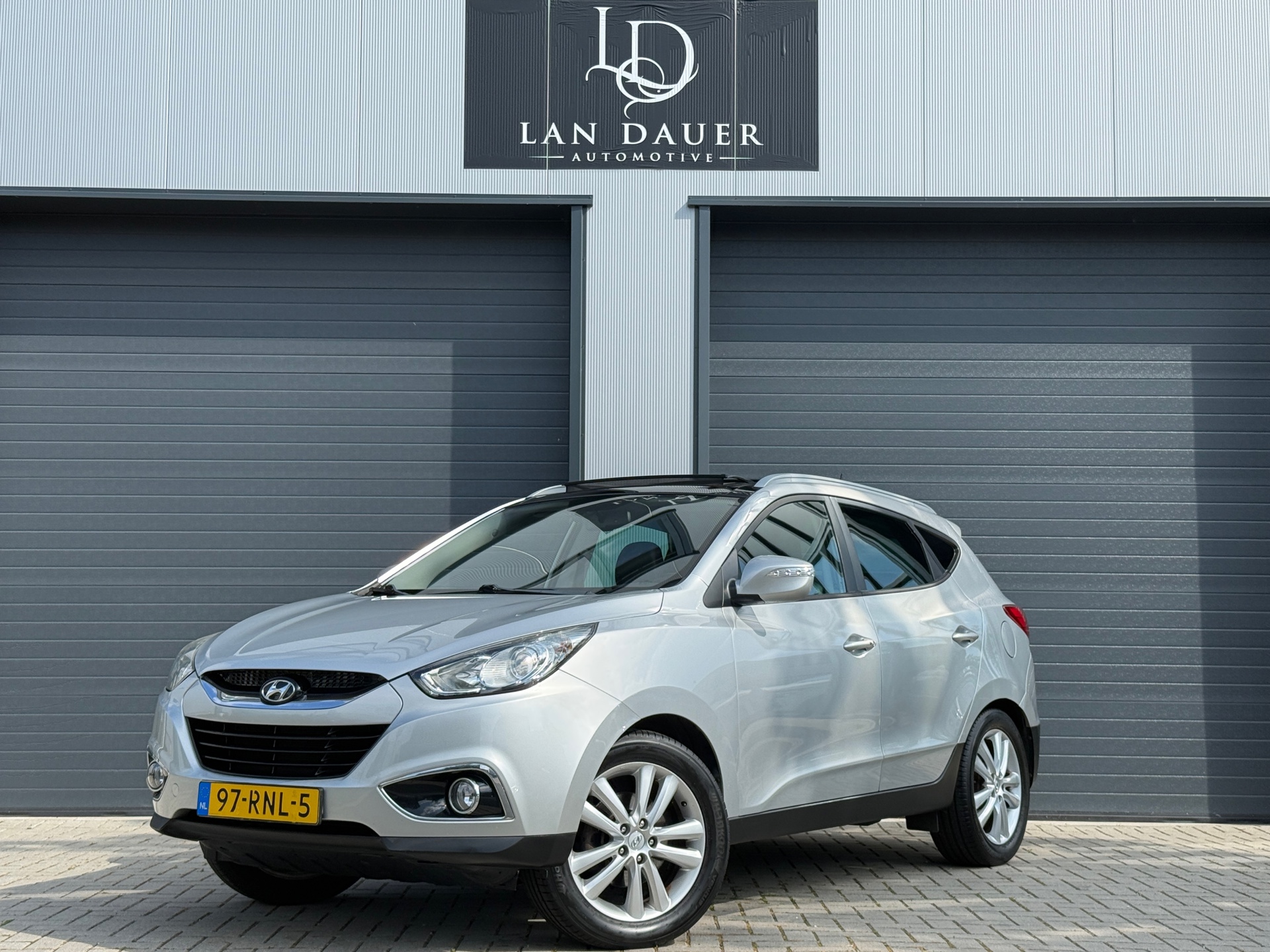 Hyundai Ix35 2.0i 4WD i-Catcher / AUTOMAAT / SCHUIFDAK / NAP 2011 - voorkant
