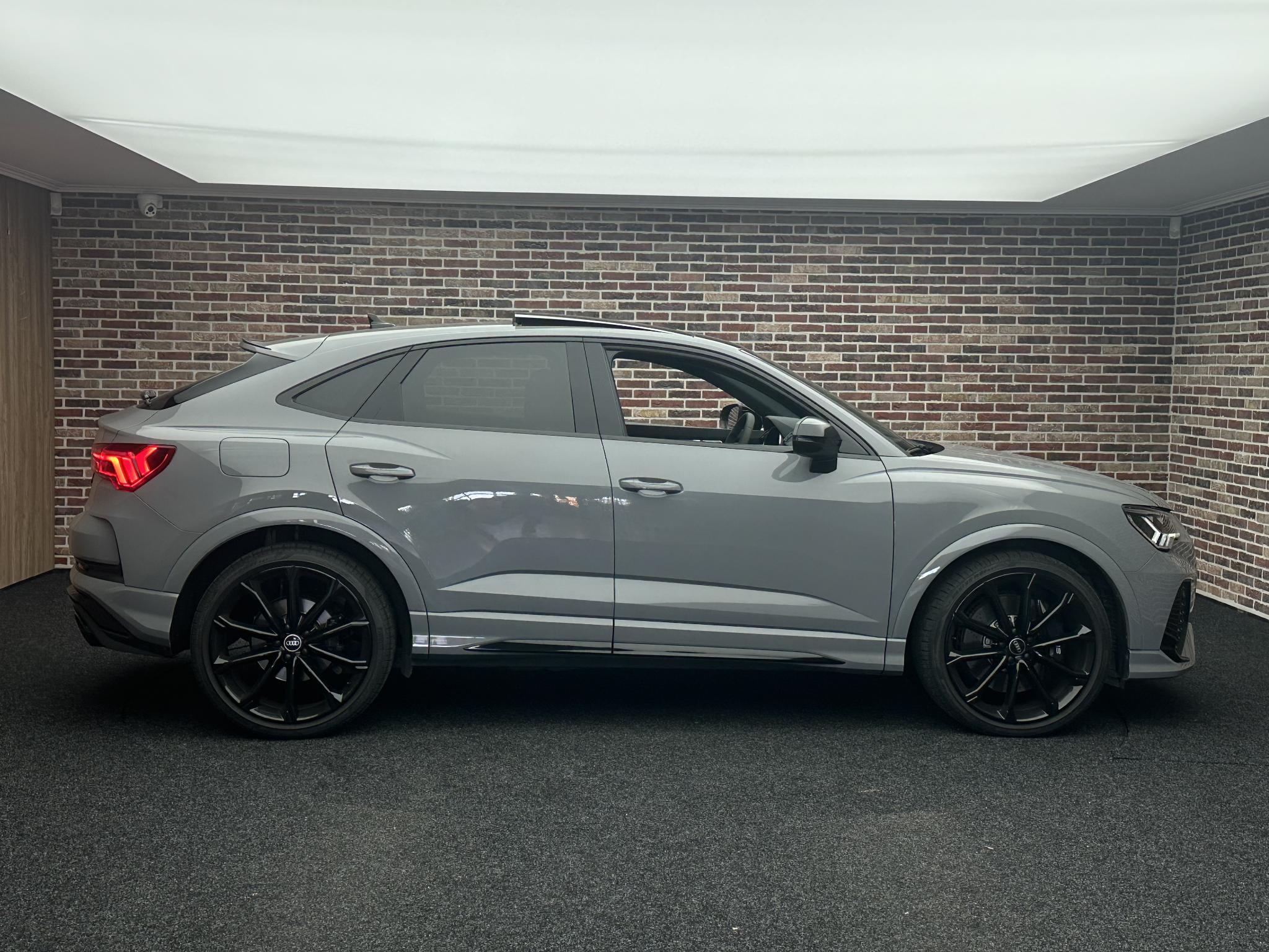 Foto van Audi RS Q3 Sportback