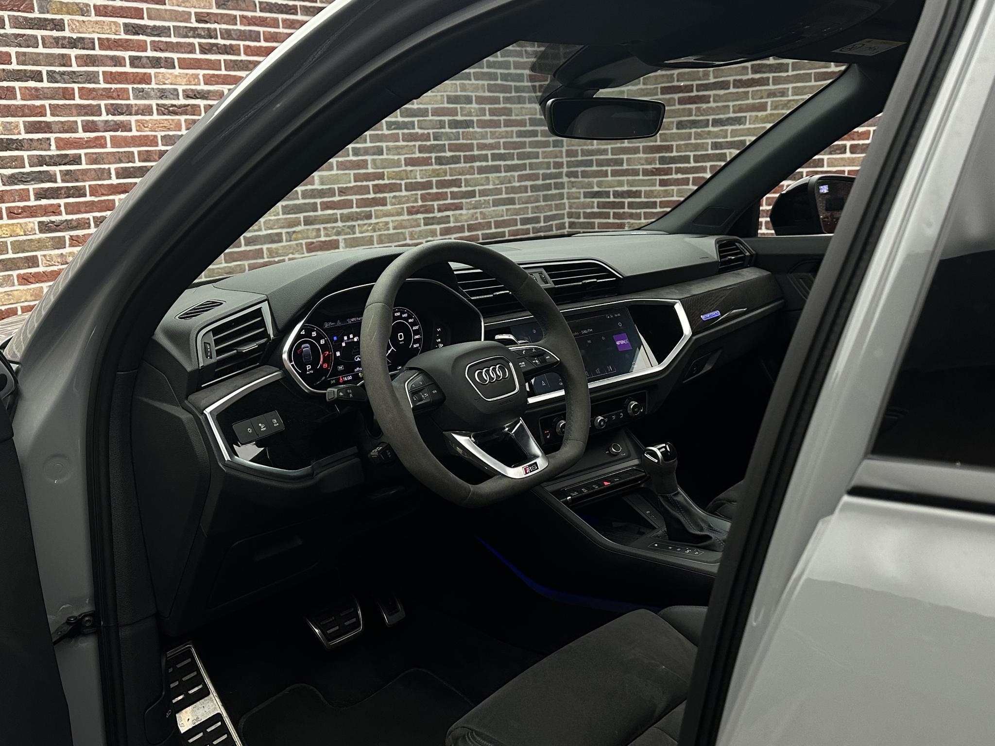 Foto van Audi RS Q3 Sportback
