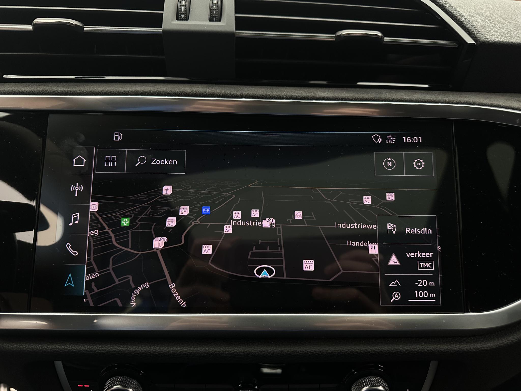 Foto van Audi RS Q3 Sportback