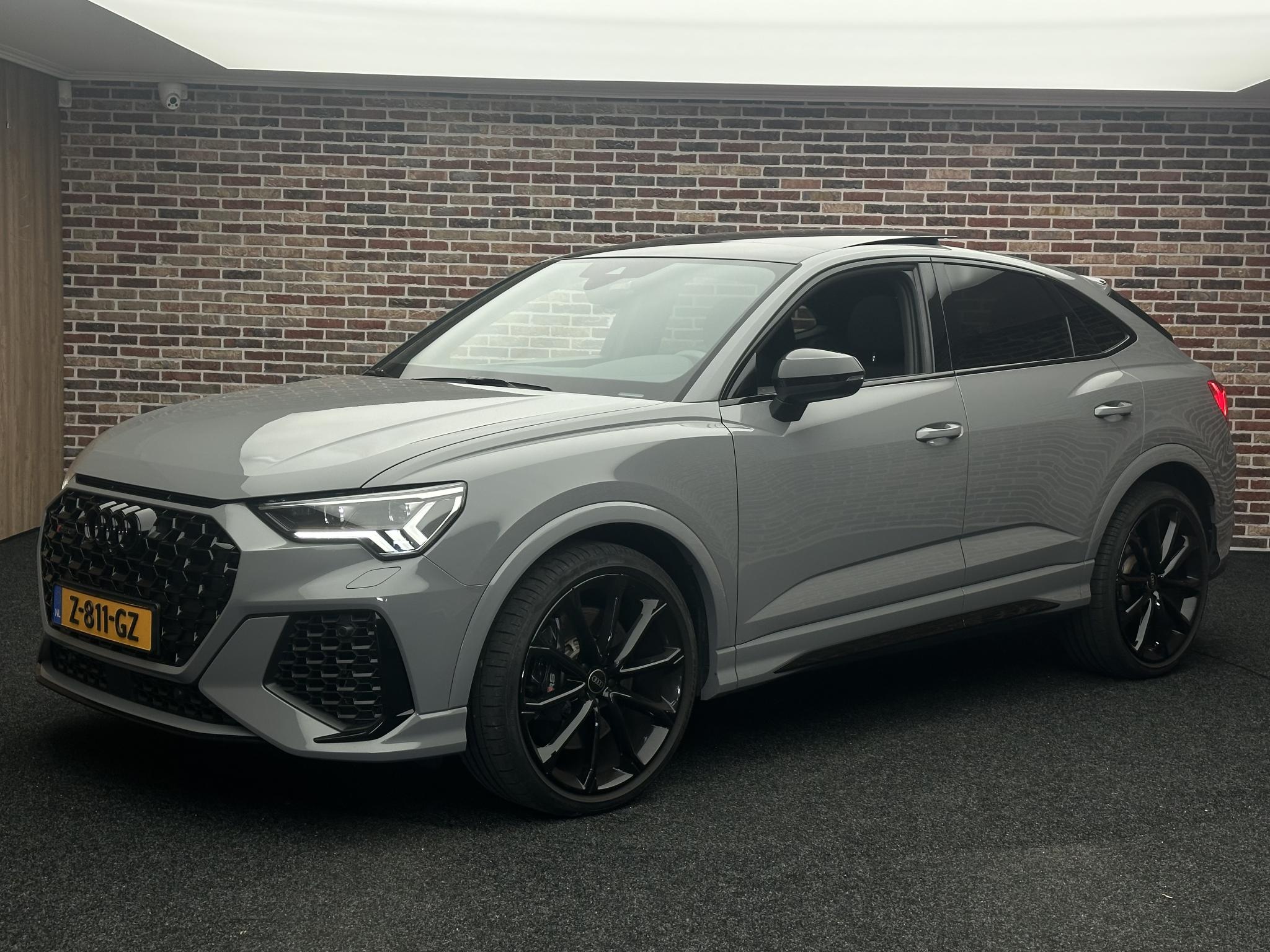 Foto van Audi RS Q3 Sportback