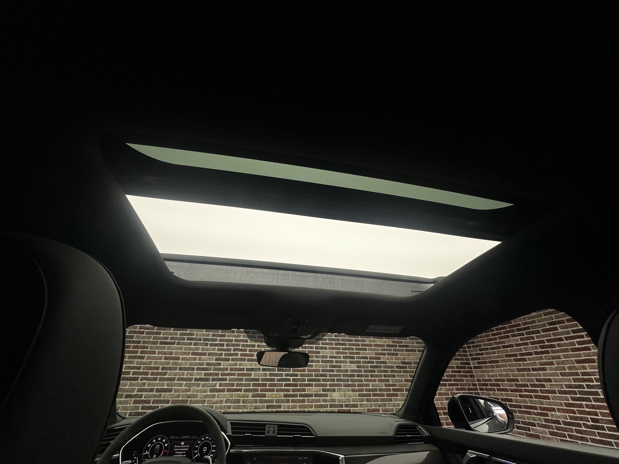 Foto van Audi RS Q3 Sportback