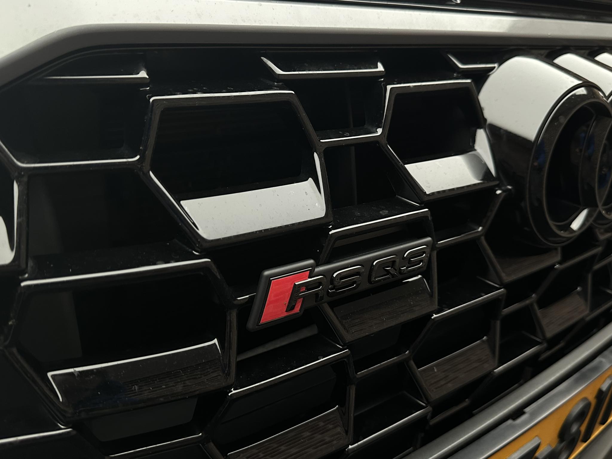 Foto van Audi RS Q3 Sportback