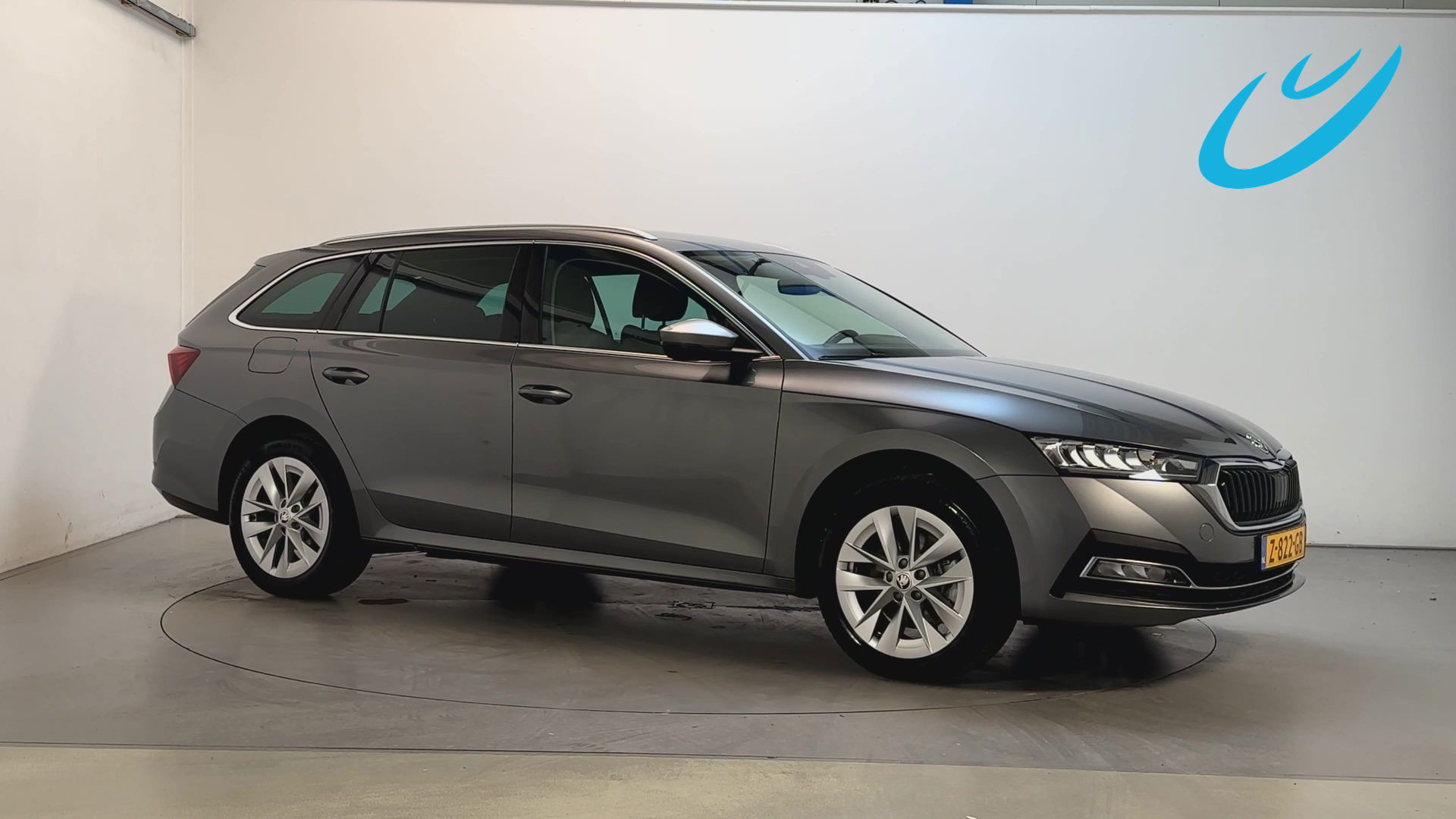 Skoda Octavia 1.4 TSI iV PHEV Business Edition Adaptive Cruise Virtual Cockpit Stoelverwarming Navigatie 2024 - voorkant