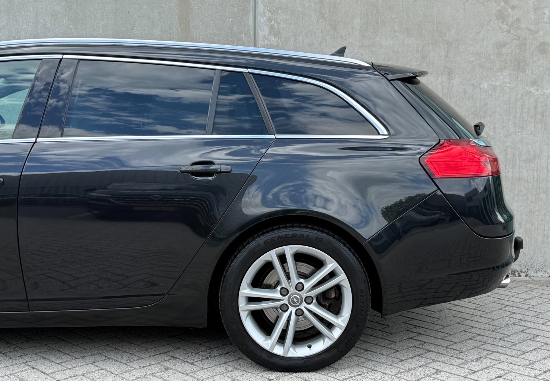 Foto van Opel Insignia Sports Tourer SW