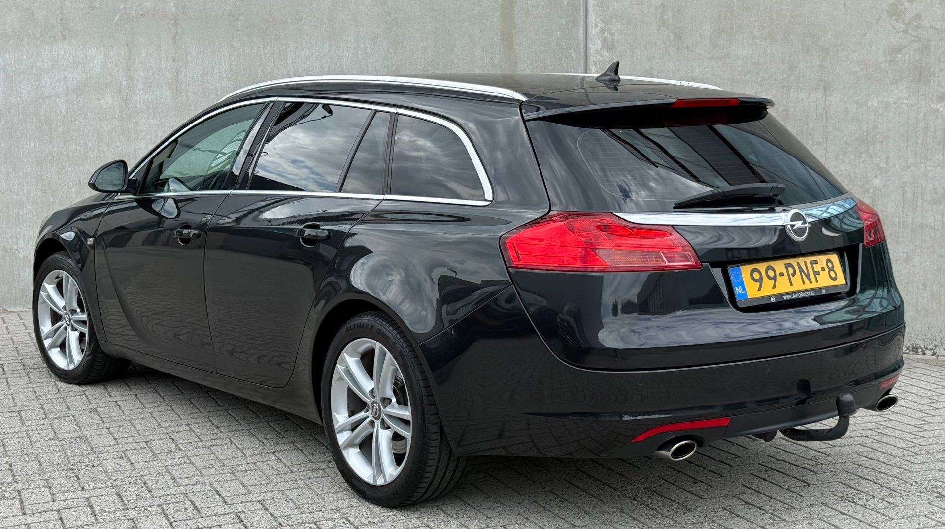 Foto van Opel Insignia Sports Tourer SW