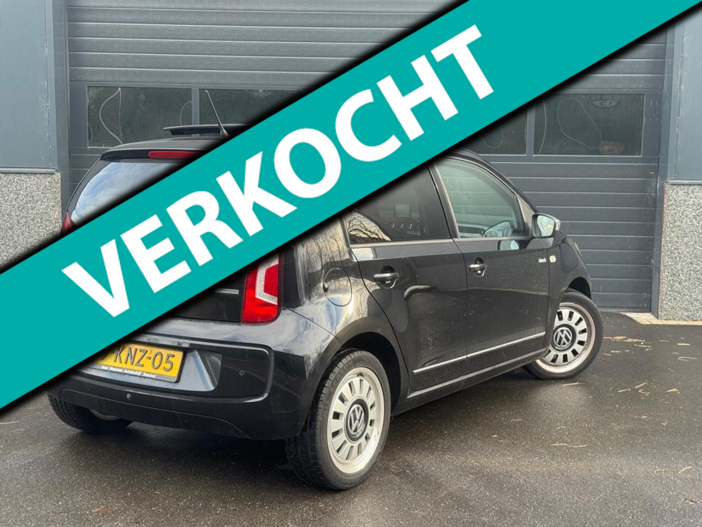 Volkswagen Up 1.0 high up! Schuifdak + Nap 2013 - voorkant