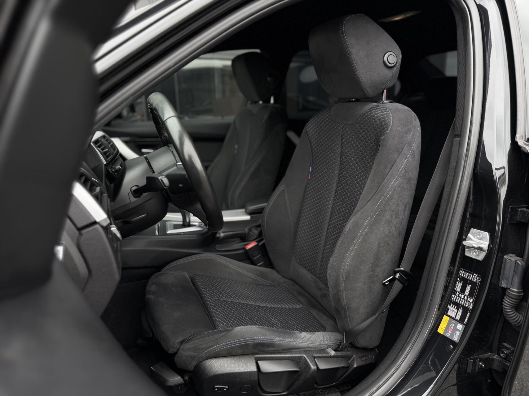 Foto van BMW 330e