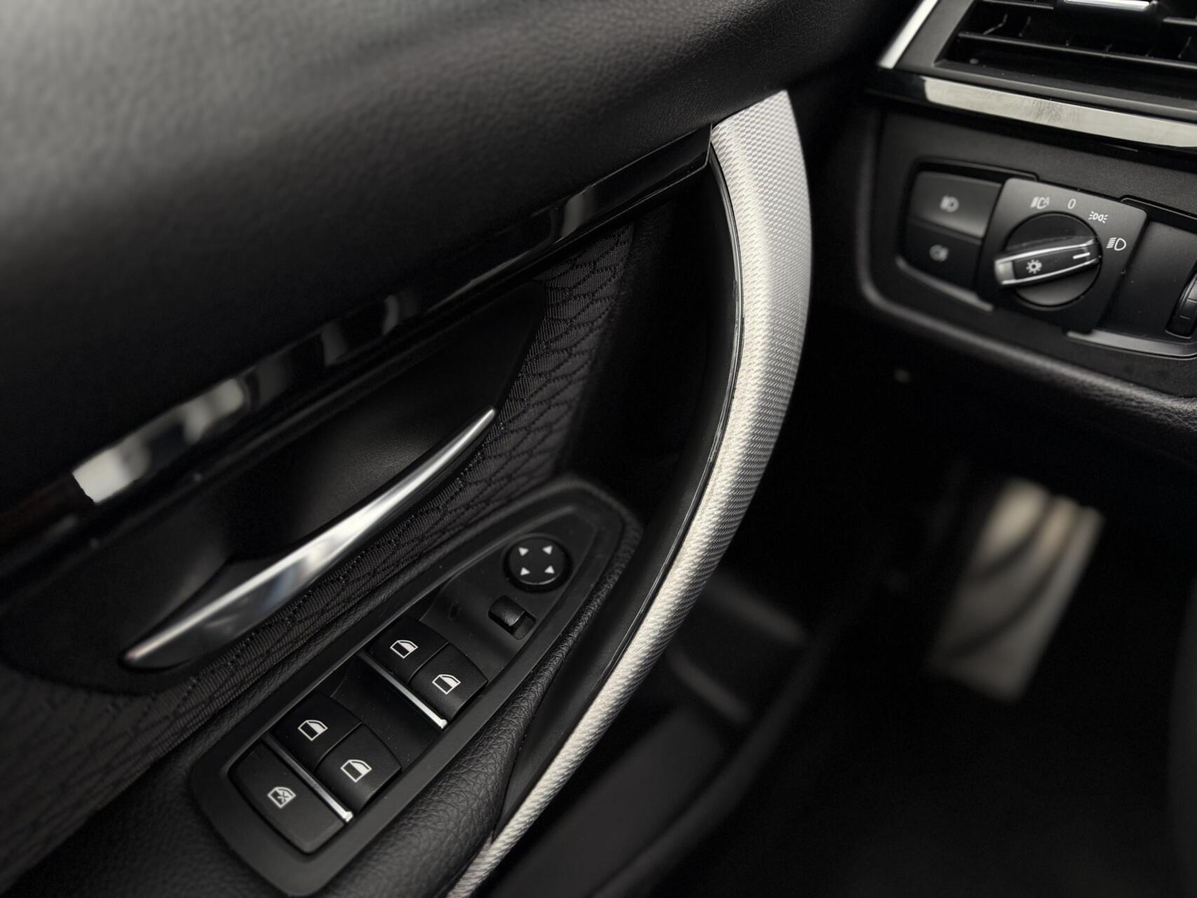Foto van BMW 330e
