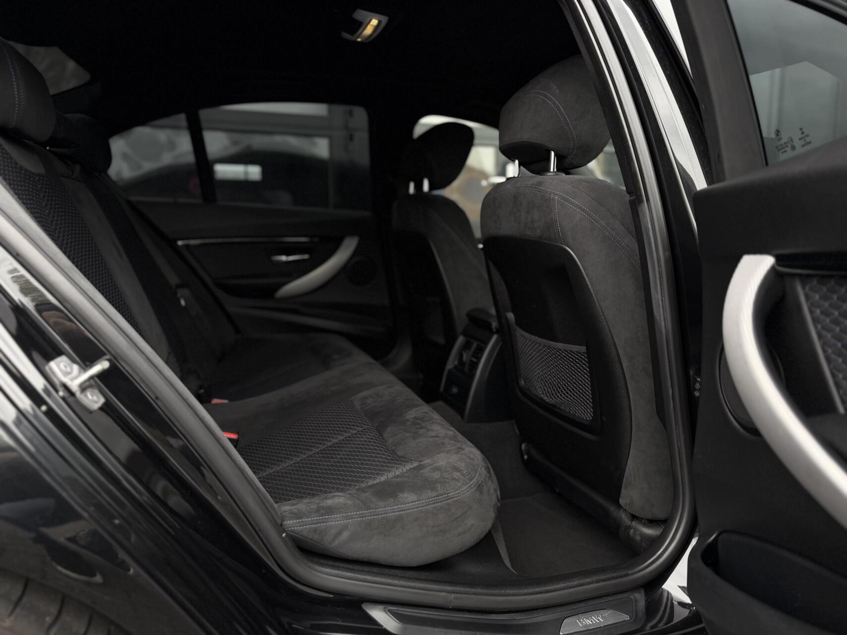 Foto van BMW 330e