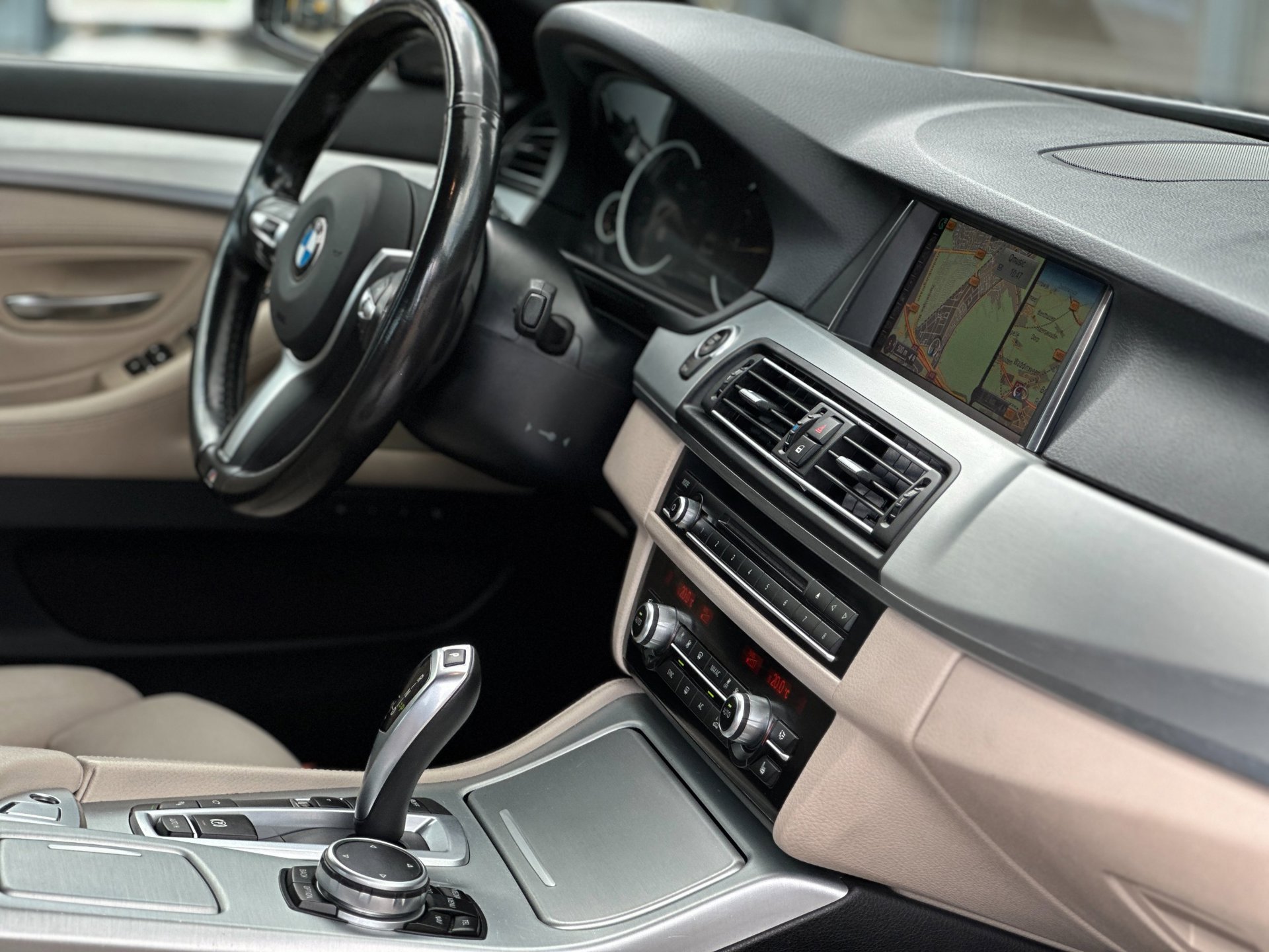 Foto van BMW 528i