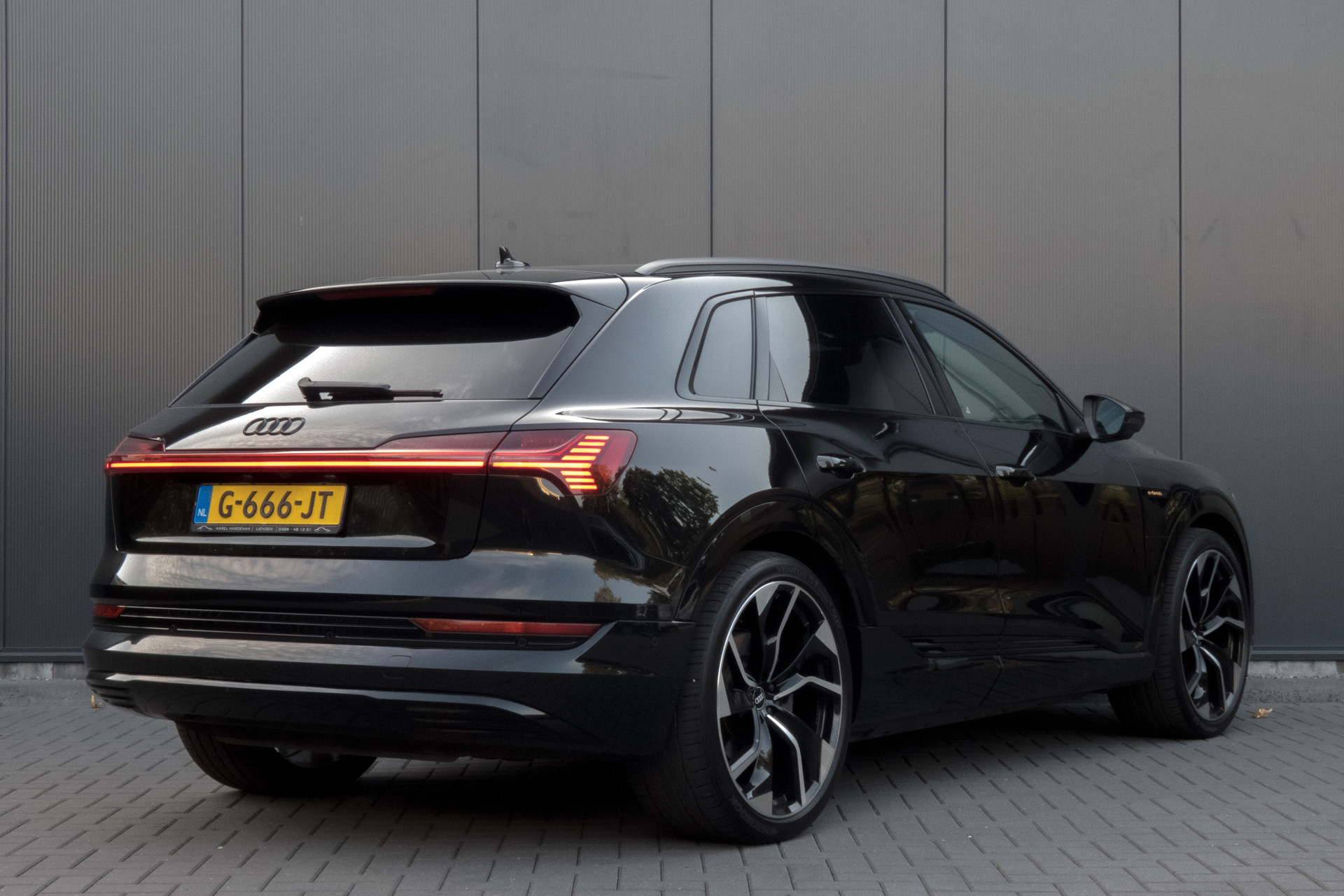 Foto van Audi Audi E-tron