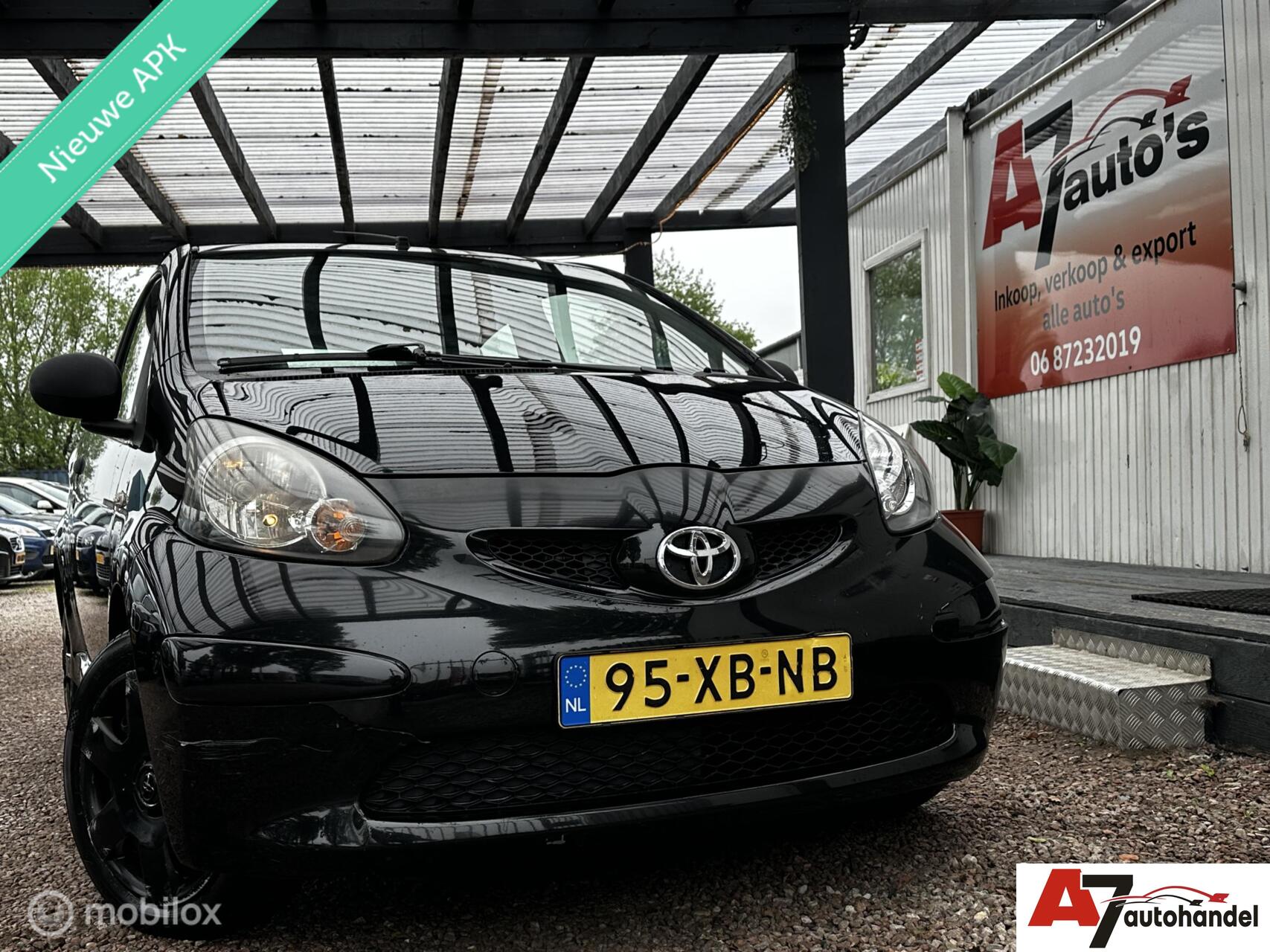 Toyota Aygo 1.0-12V - NIEUWE APK 2007 - voorkant