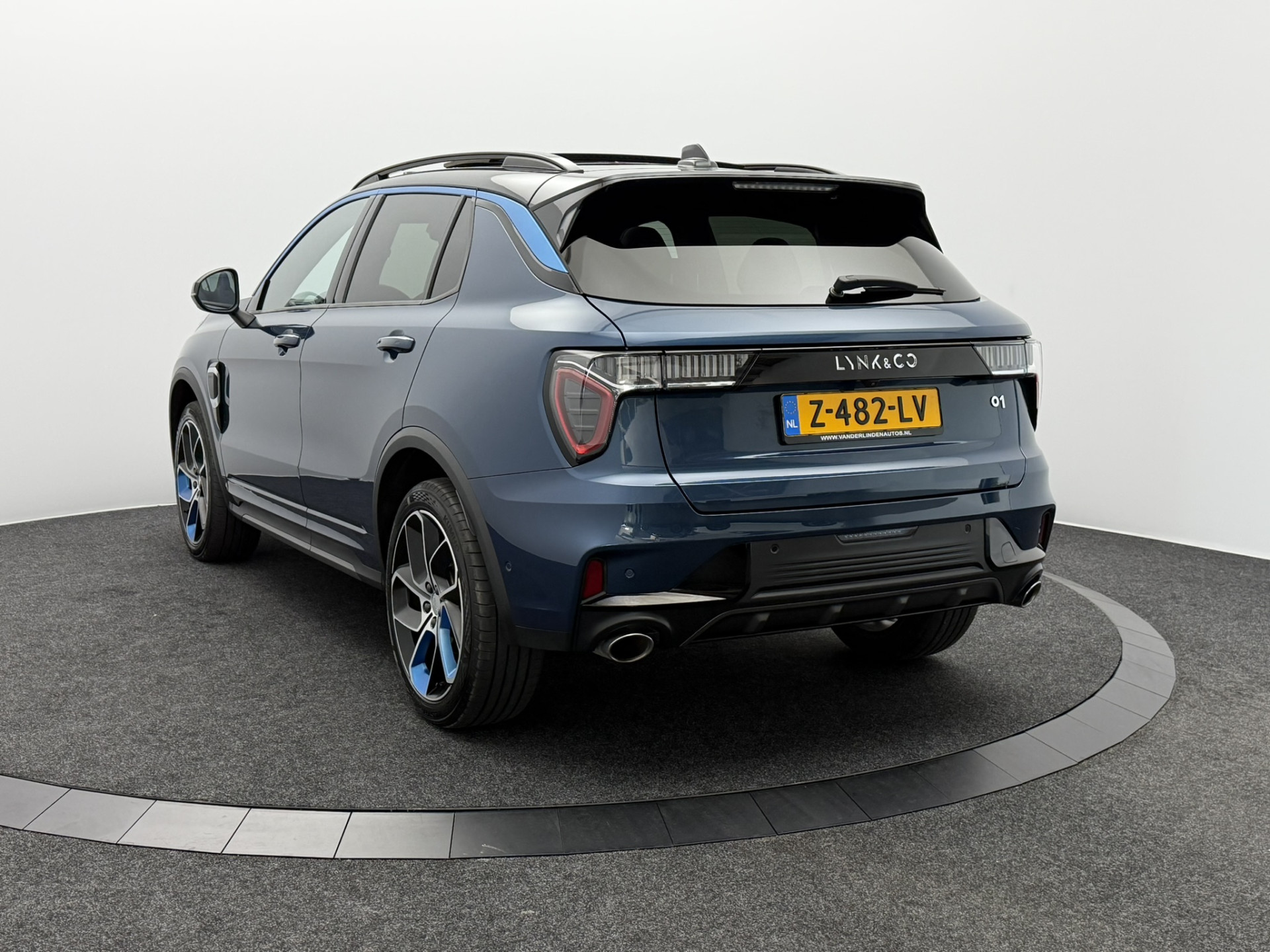 Foto van Lynk&co LYNK & Co 01