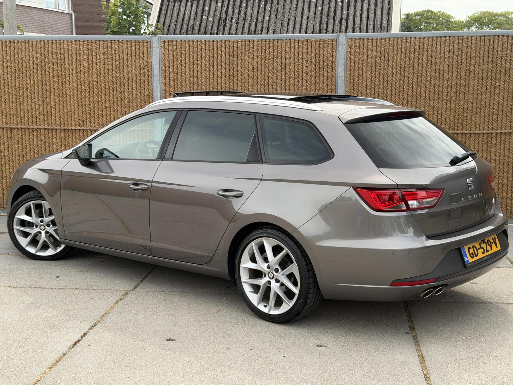 Foto van Seat Leon ST