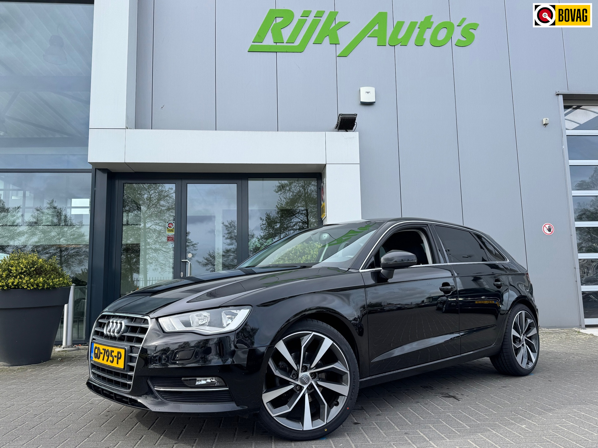 Audi A3 Sportback 1.4 TFSI CoD Attraction Pro Line * Cruise Control * PDC * NAP 2015 - voorkant
