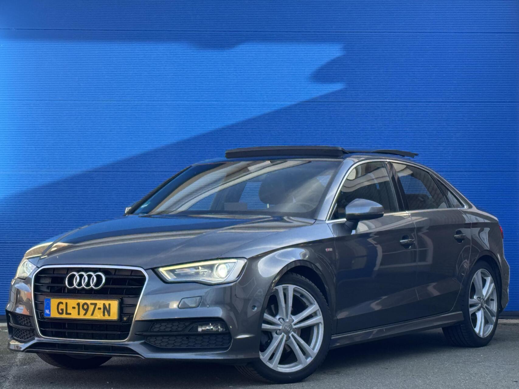 Audi A3 Limousine 1.4 TFSI 150 PK  | S-Line | Pano | Stoelverw. 2015 - voorkant