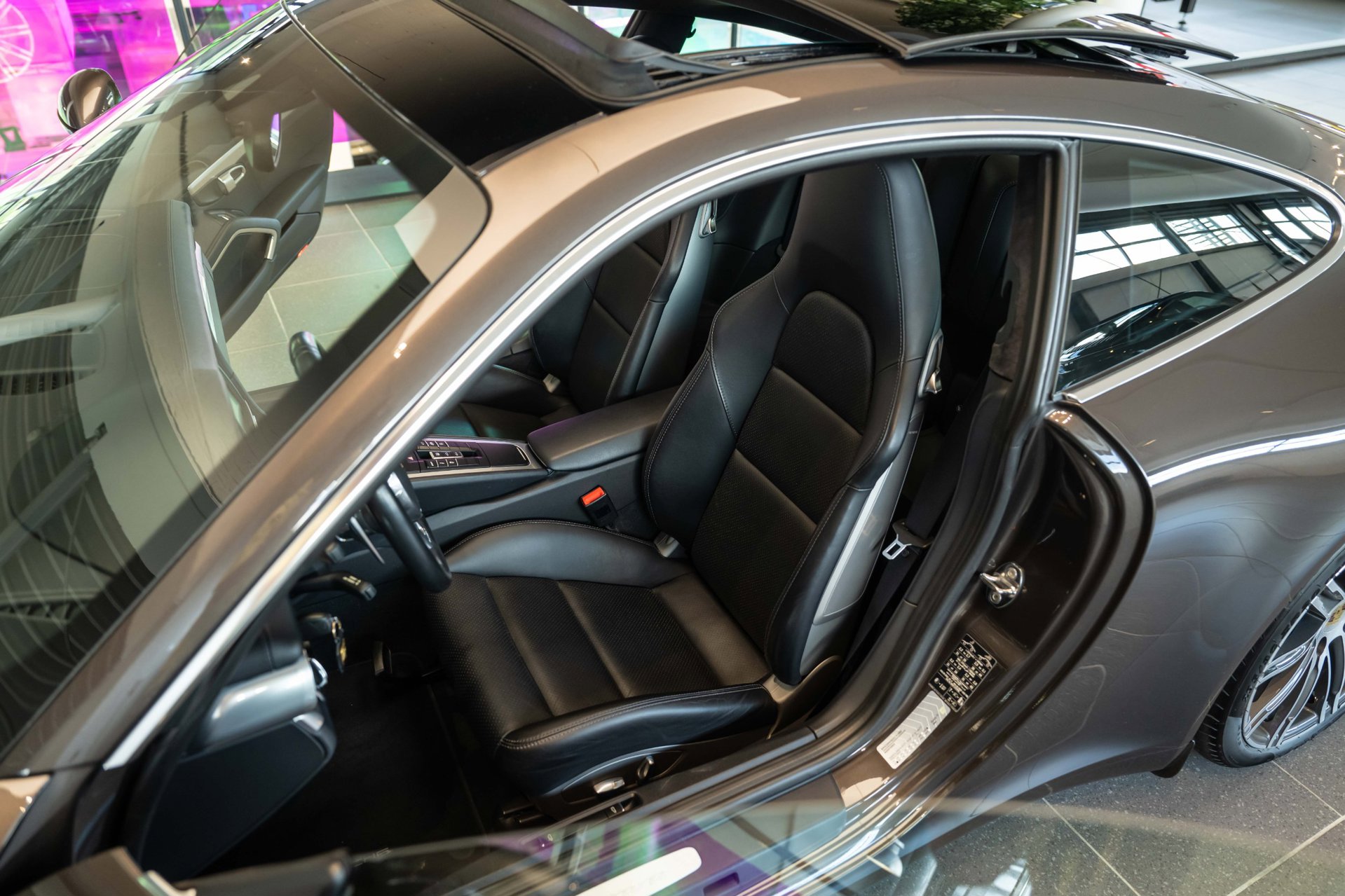 Foto van Porsche 911 Carrera