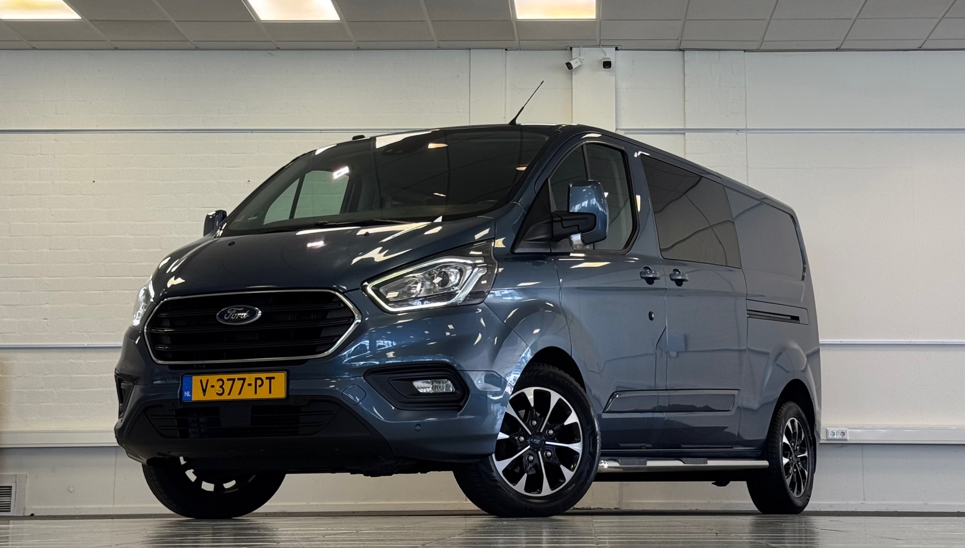 Ford Transit Custom 300 2.0 TDCI L2H1LDC 2018 - voorkant