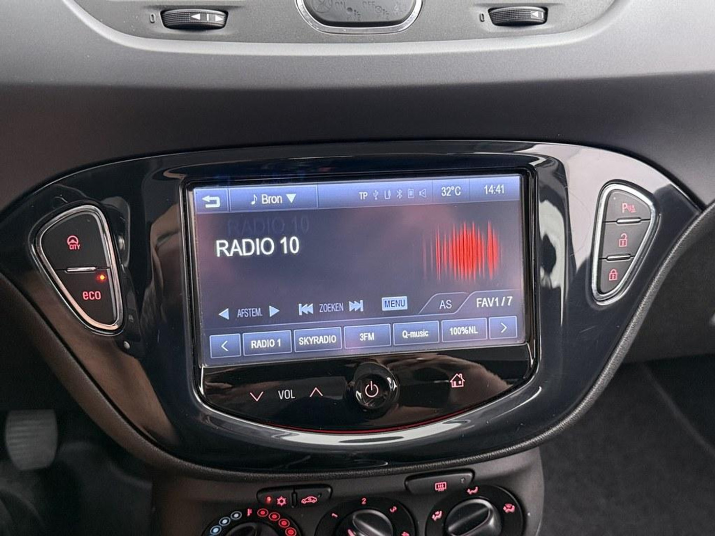 Foto van Opel Corsa-e