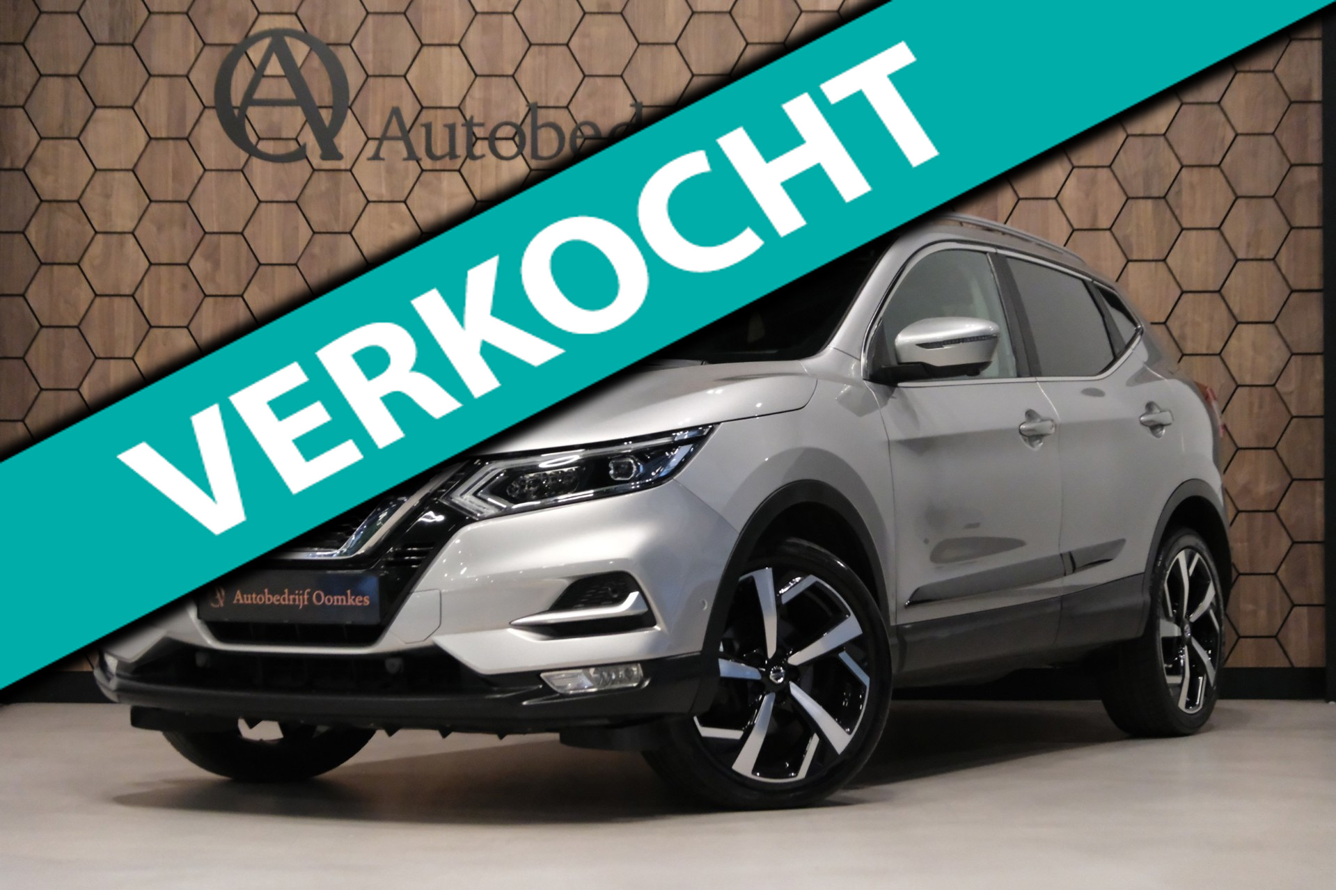 Nissan Nissan Qashqai 1.3 DIG-T Tekna |PANORAMADAK|Trekhaak/360° Camera/Navi/19" LMV RECENT BEURT GEHAD 2020 - voorkant