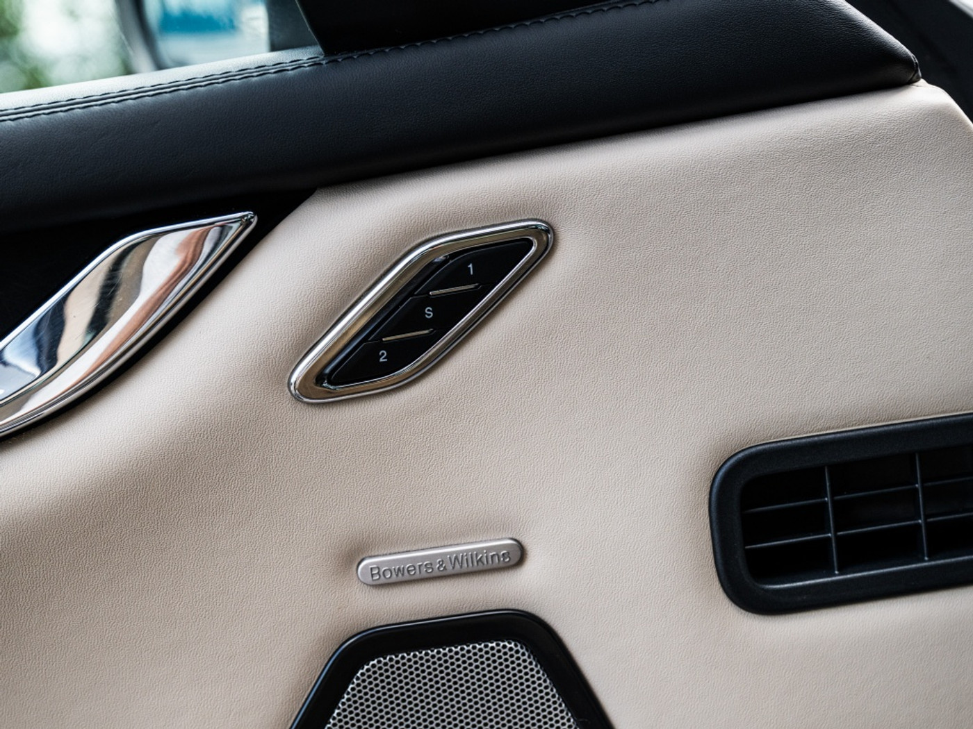 Foto van Maserati Quattroporte GTS