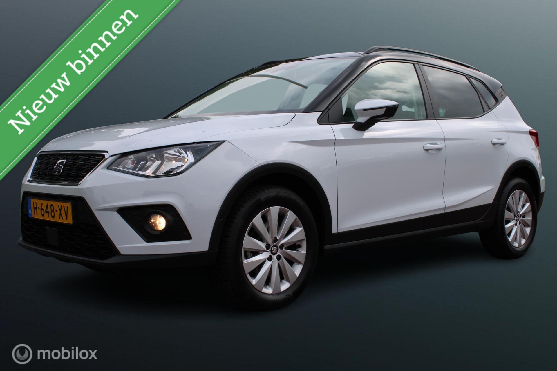 Seat Arona 1.0 TSI Style Business Intense, Pdc + camera, Zwart dak, Airco, Navi, App connect, Donker glas, Cruise, Clima 2020 - voorkant