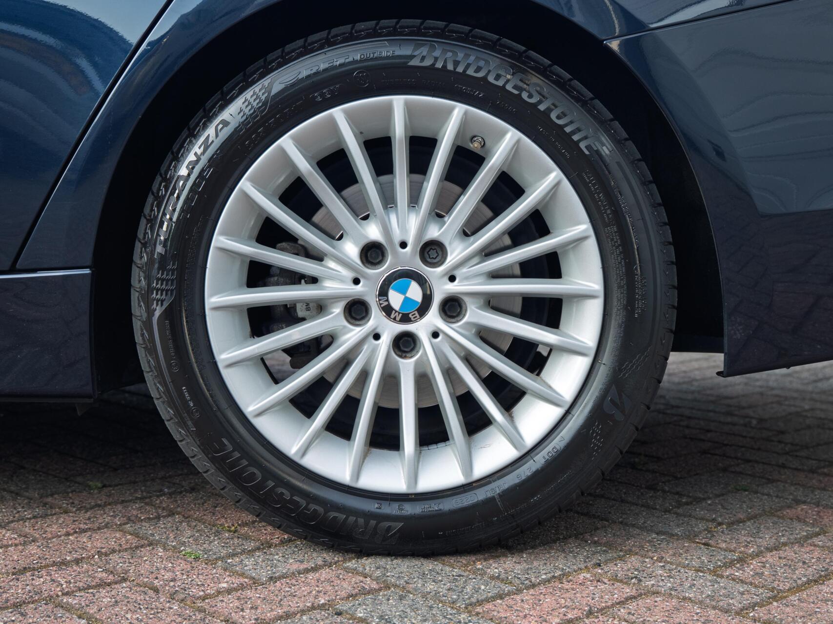 Foto van BMW 320i
