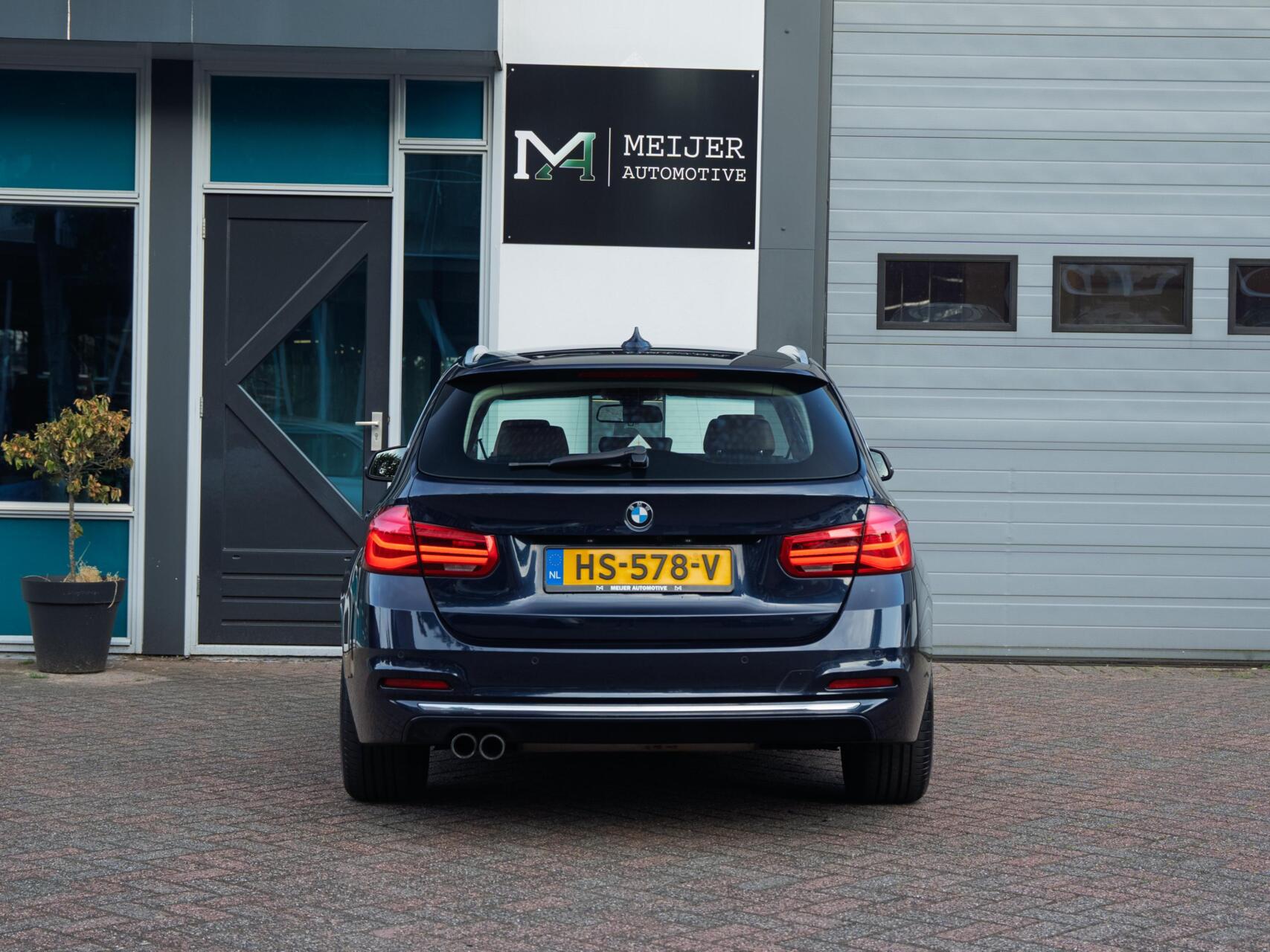Foto van BMW 320i