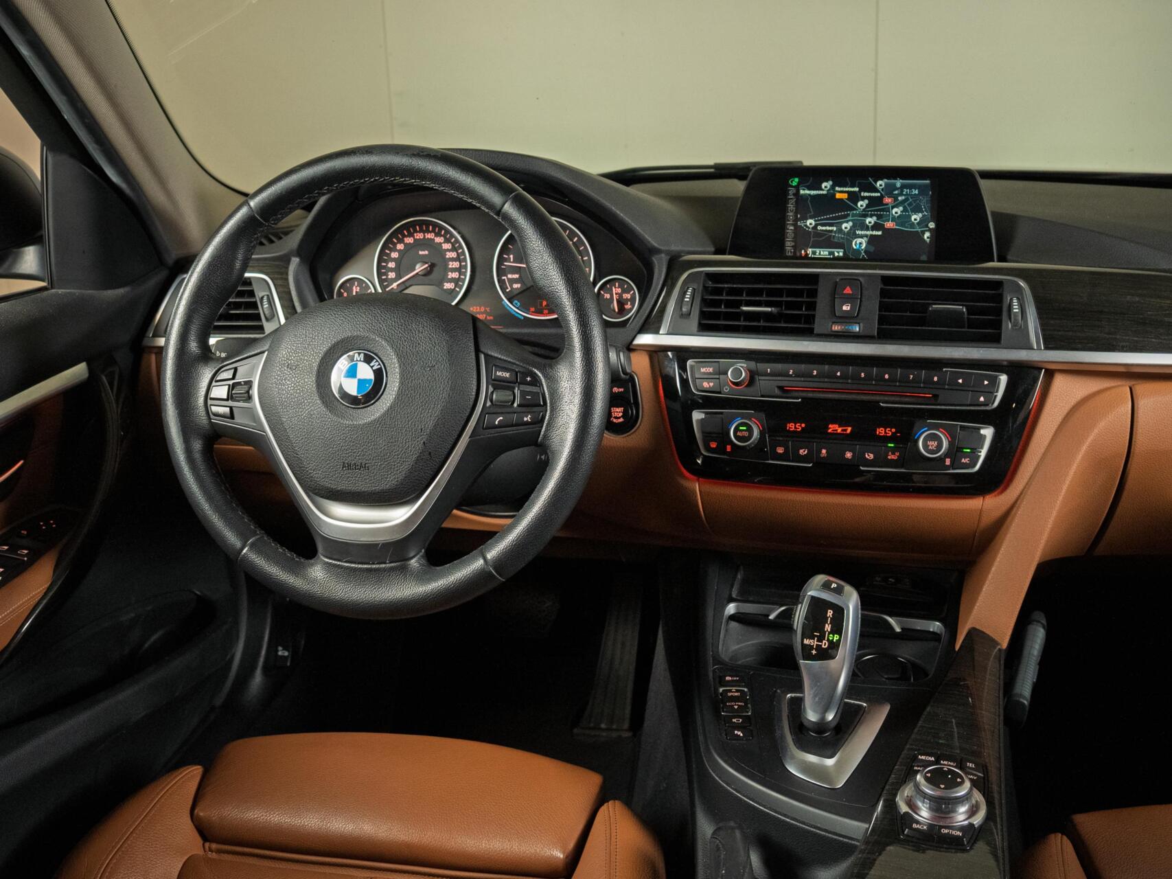 Foto van BMW 320i