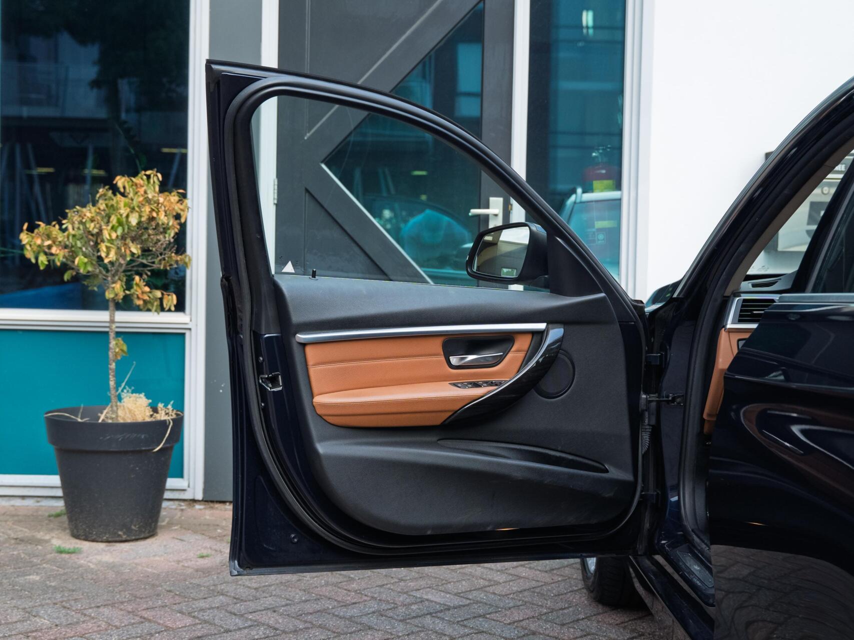 Foto van BMW 320i