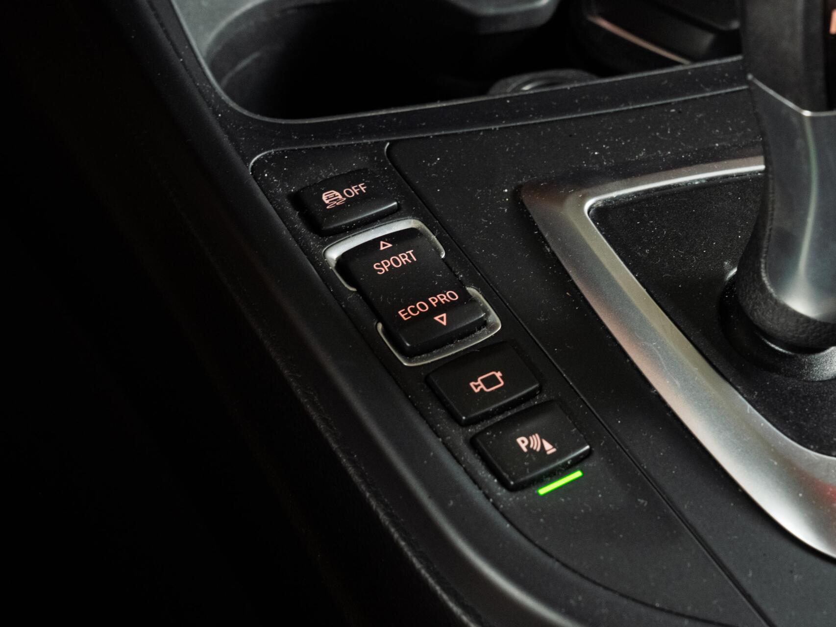 Foto van BMW 320i