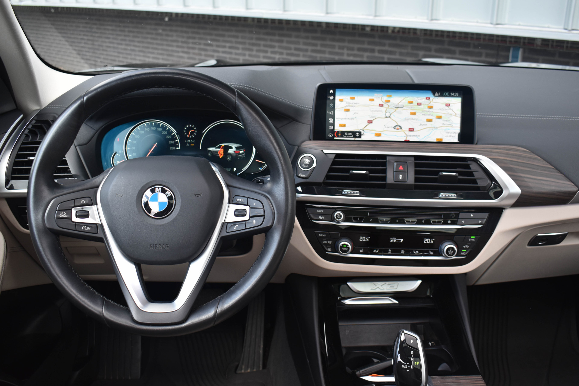 Foto van BMW X3 Xdrive20i
