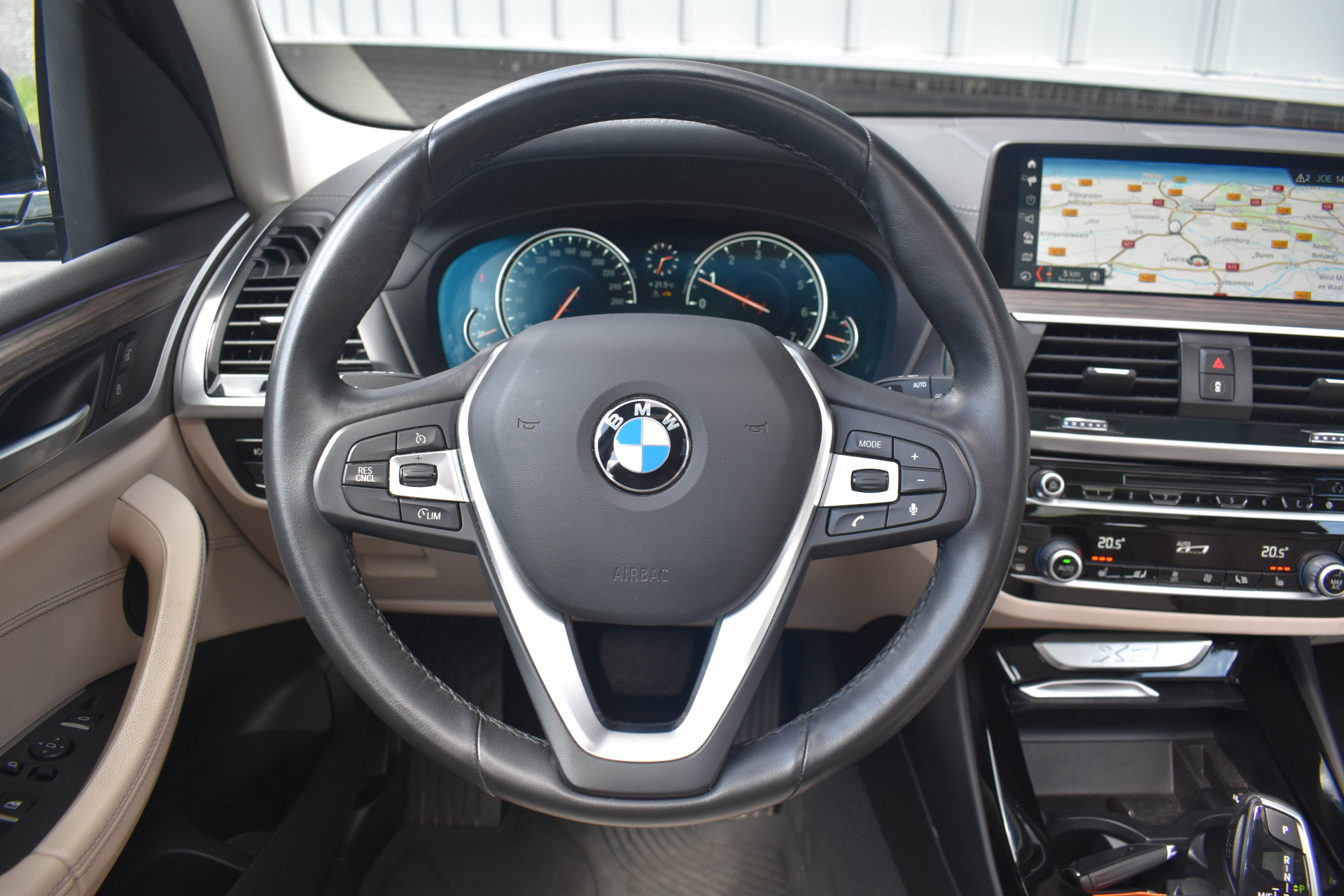 Foto van BMW X3 Xdrive20i